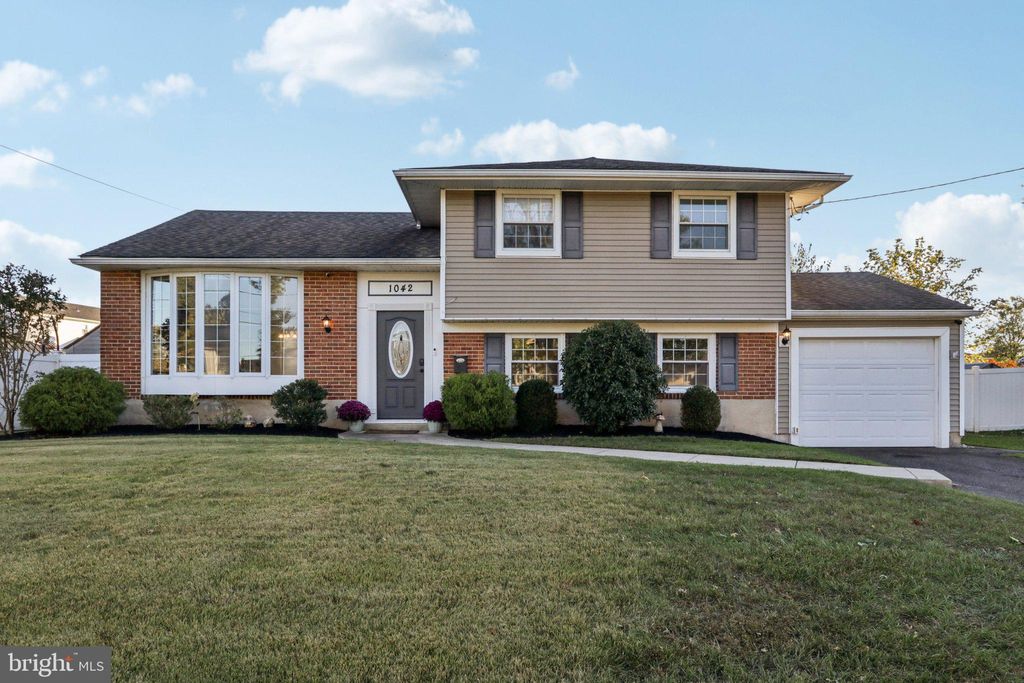 Photo of 1042 Surrey Road, SOMERDALE, NJ 08083 (MLS # NJCD2104276)