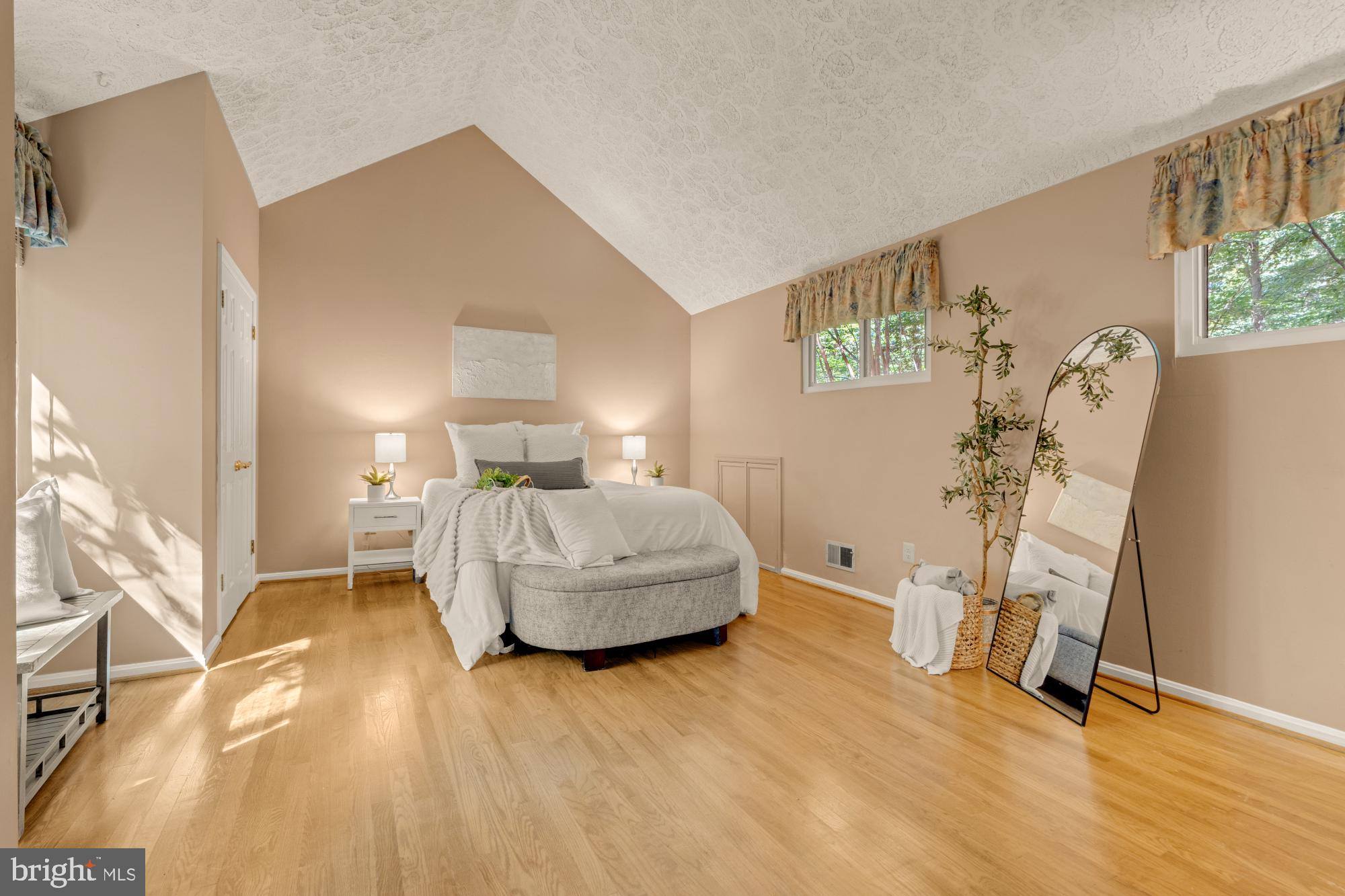 RAINBOW GLEN - Residential