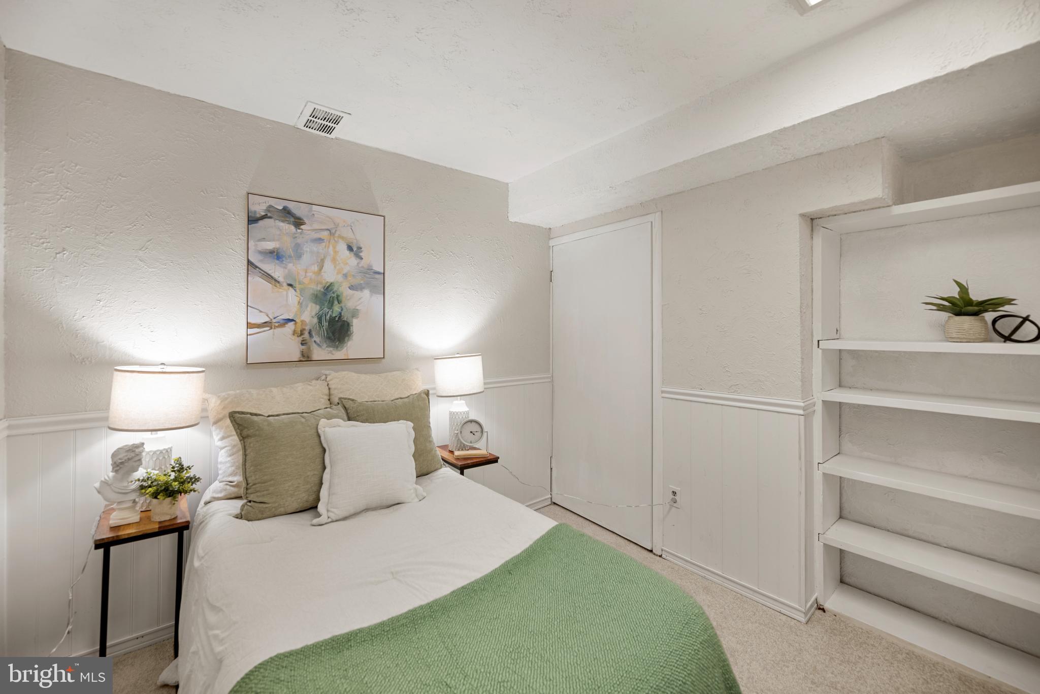 RAINBOW GLEN - Residential