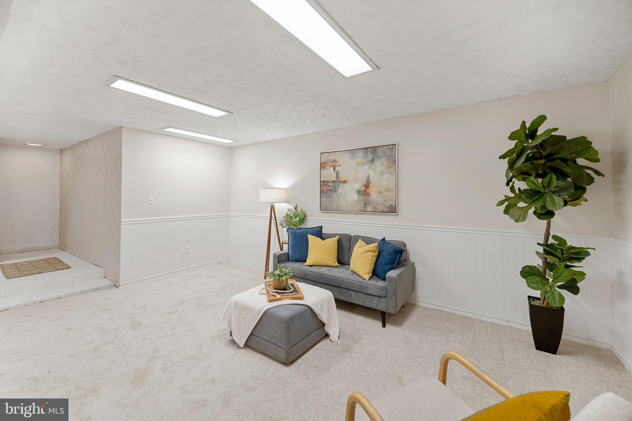 RAINBOW GLEN - Residential