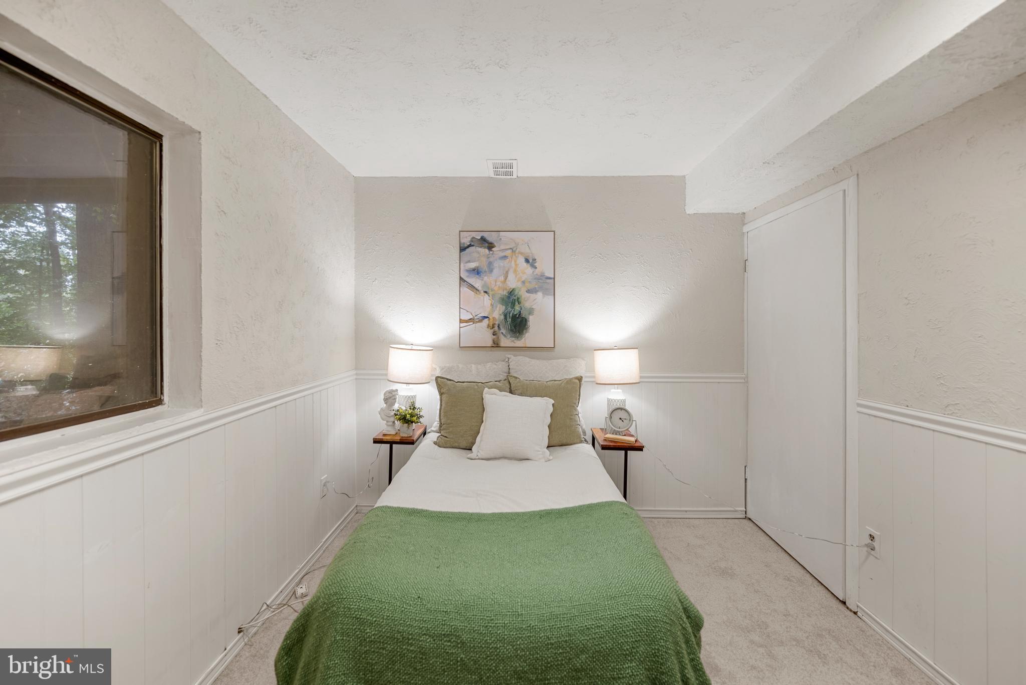 RAINBOW GLEN - Residential