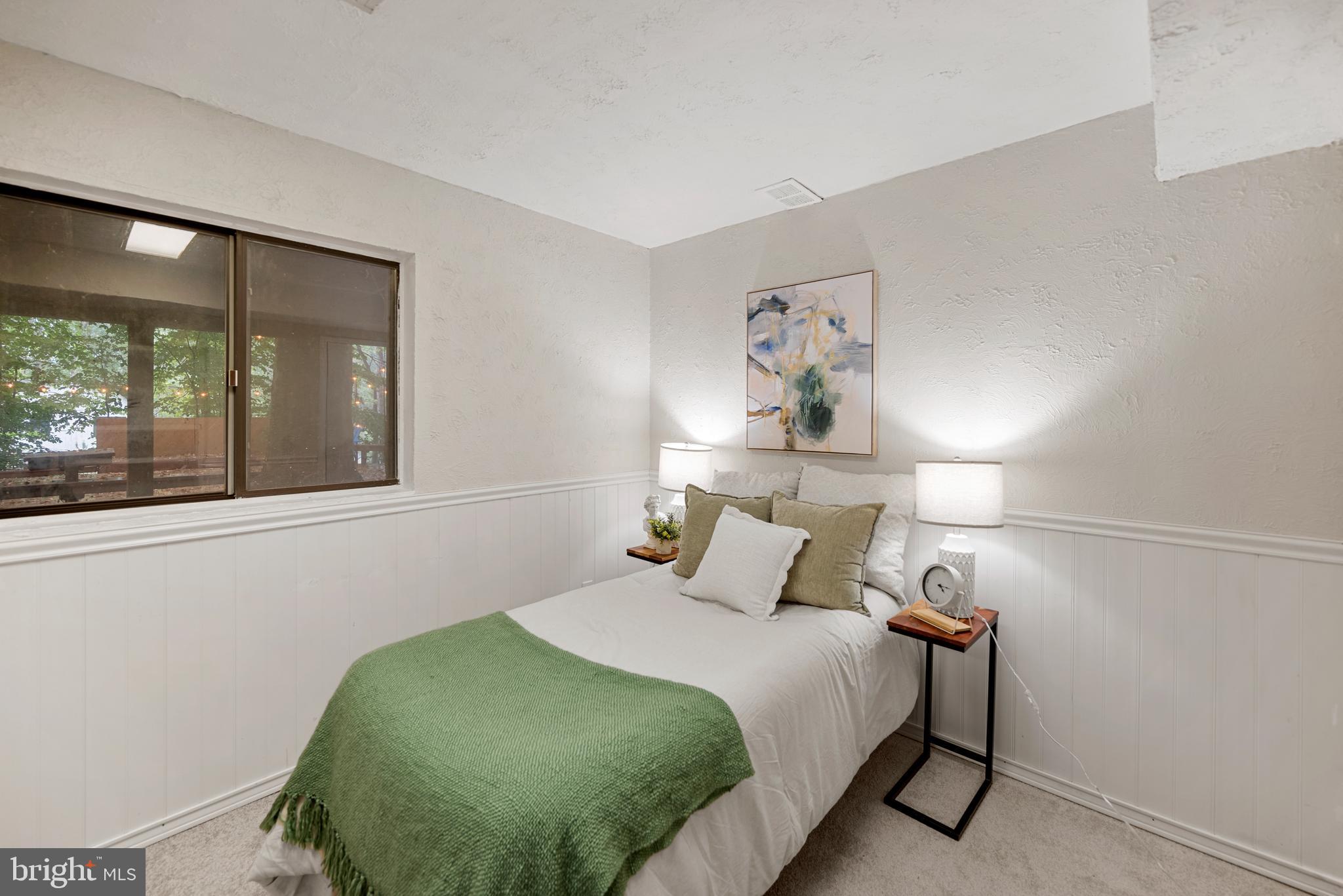 RAINBOW GLEN - Residential