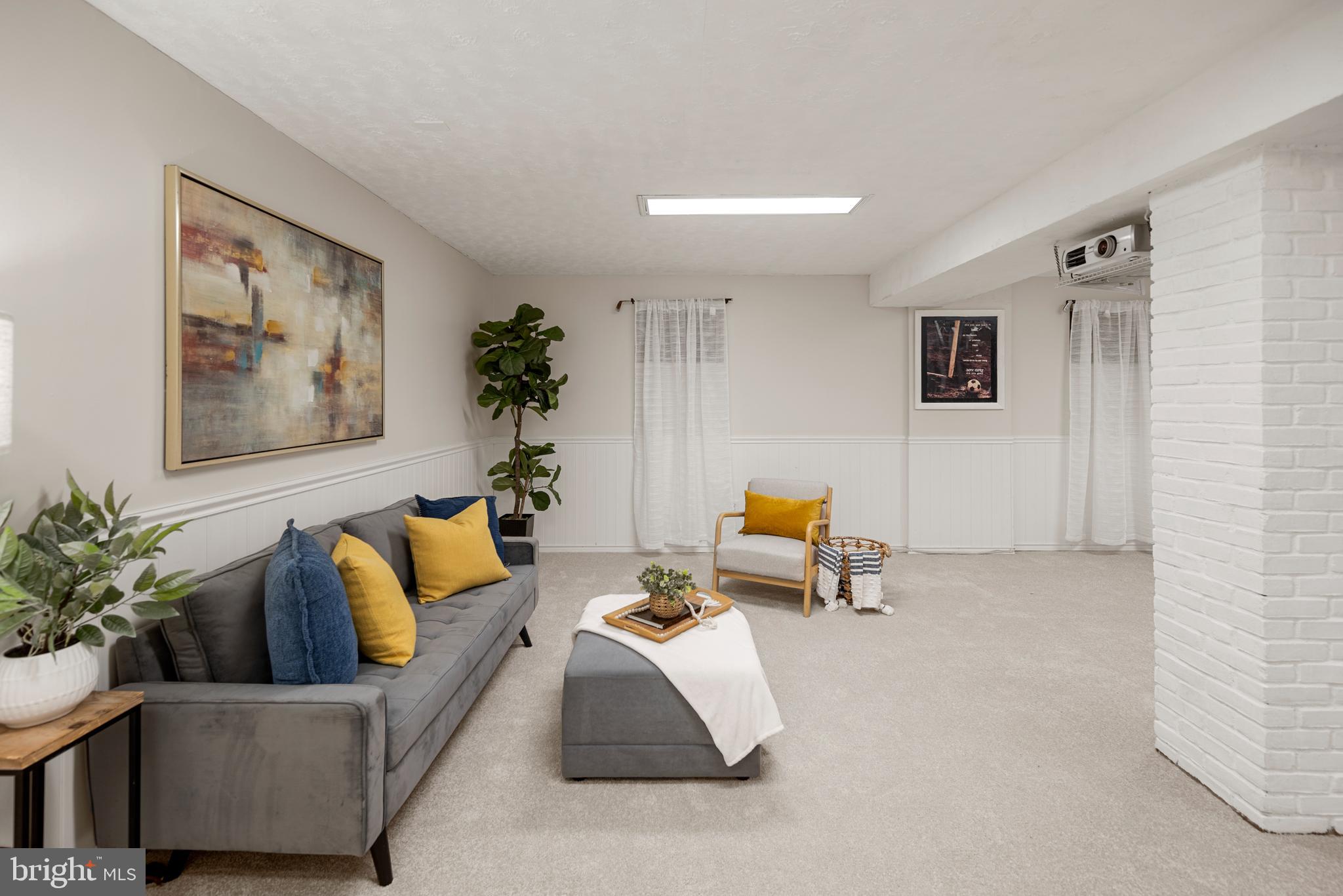 RAINBOW GLEN - Residential