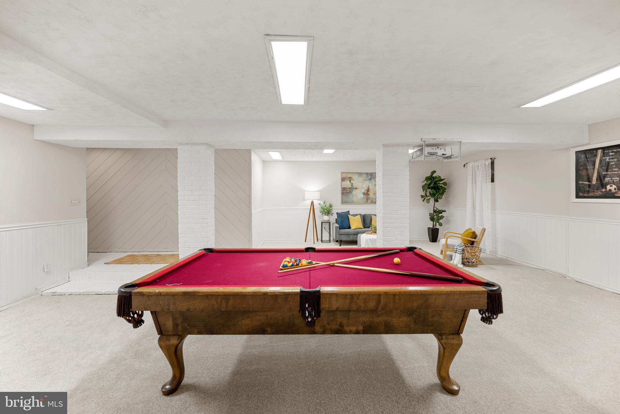 RAINBOW GLEN - Residential