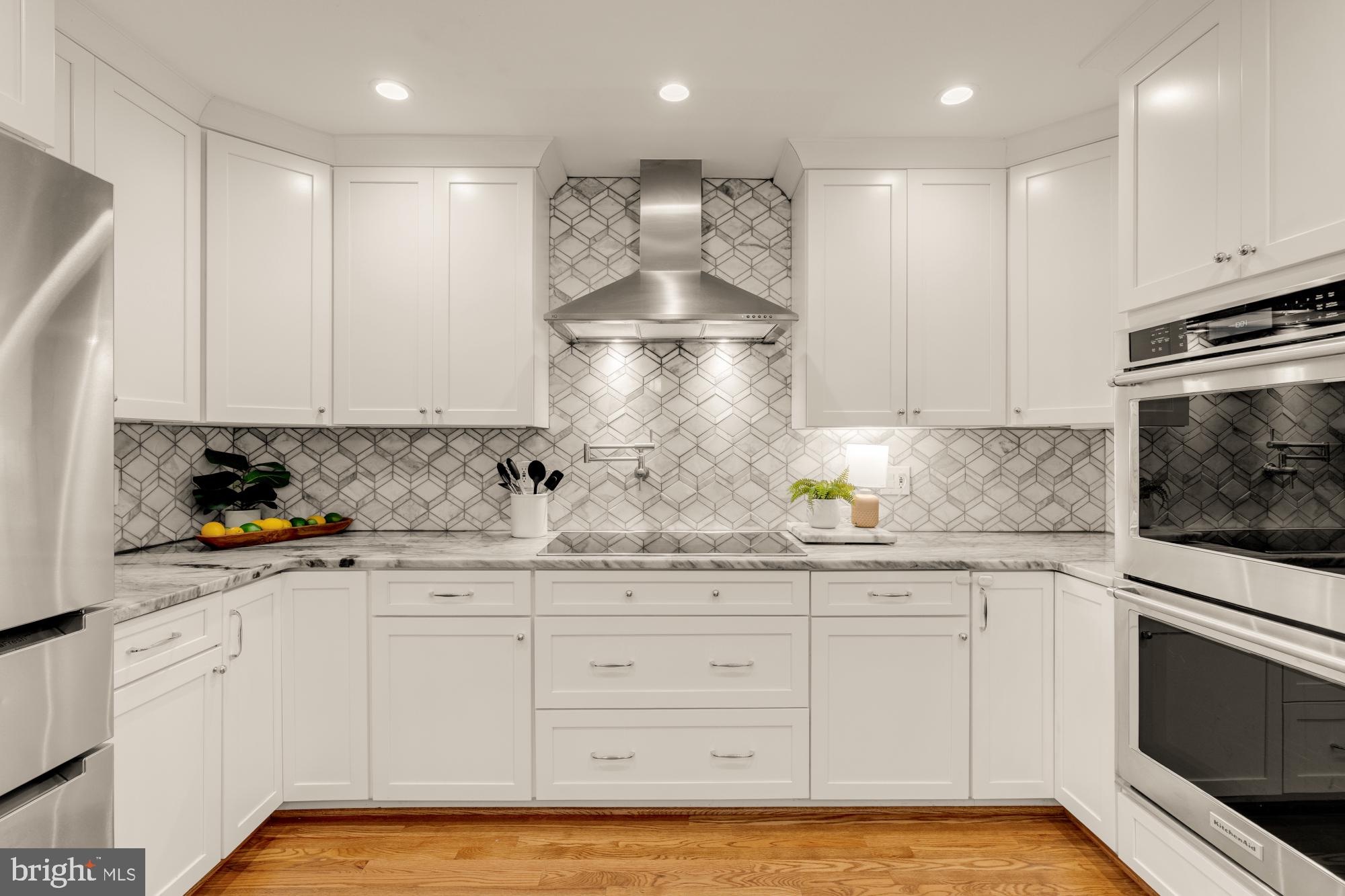 RAINBOW GLEN - Residential