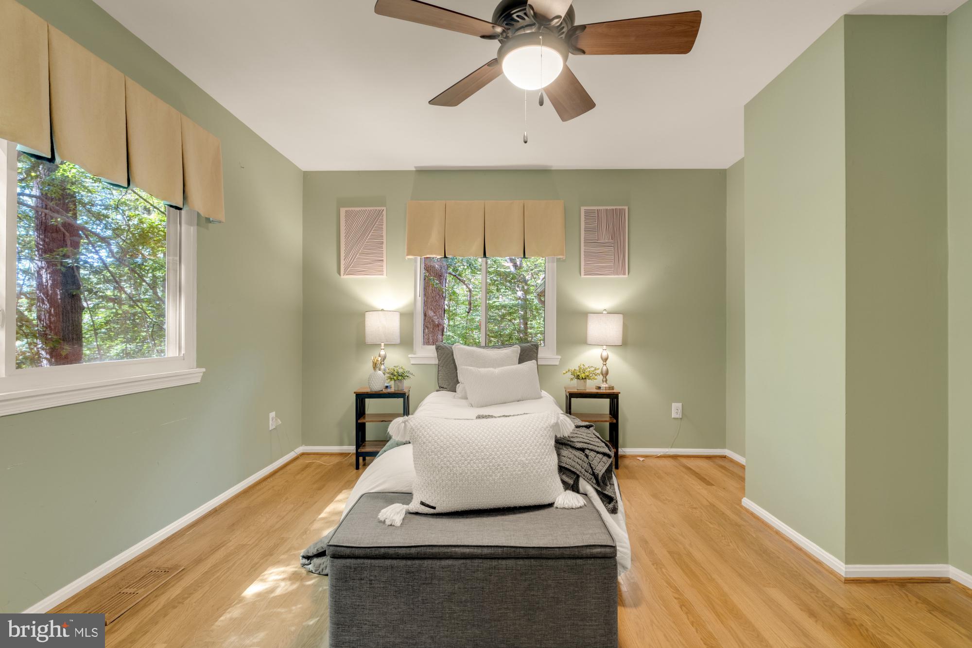 RAINBOW GLEN - Residential