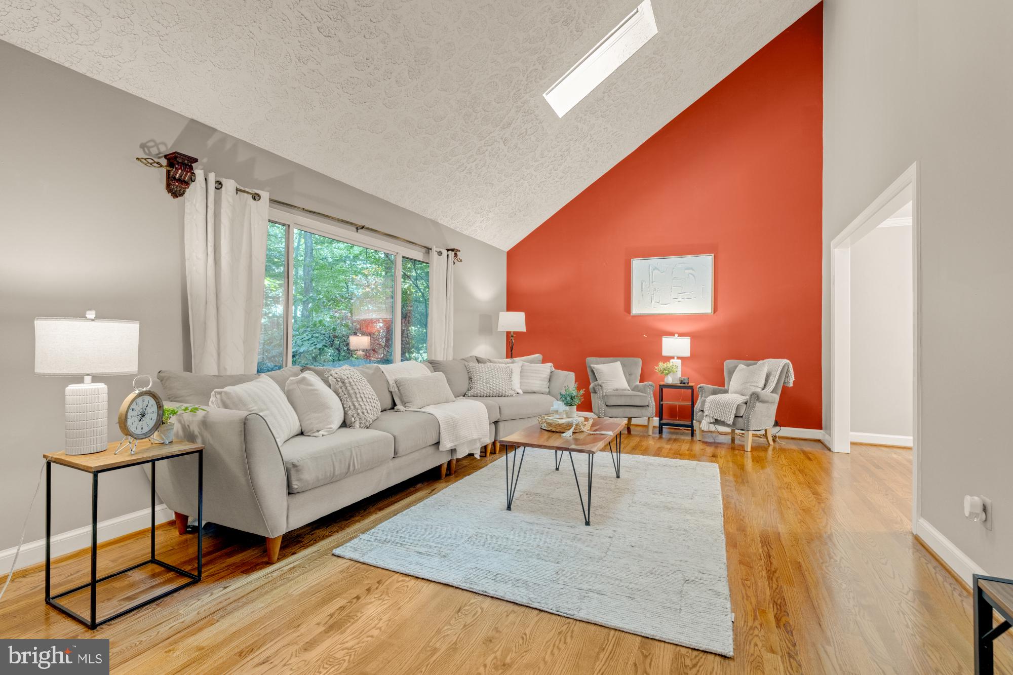 RAINBOW GLEN - Residential