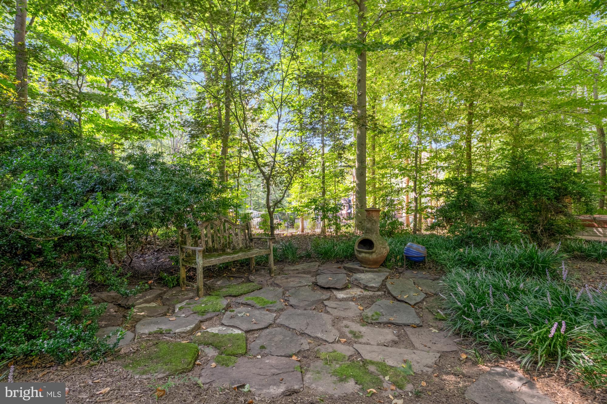 RAINBOW GLEN - Residential