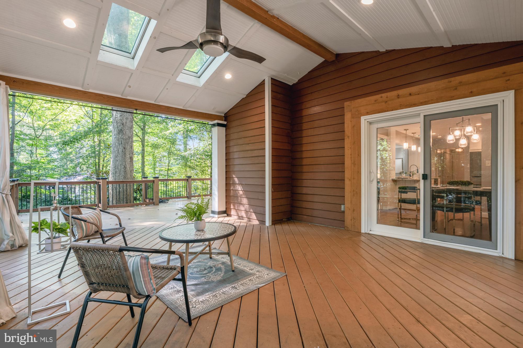 RAINBOW GLEN - Residential