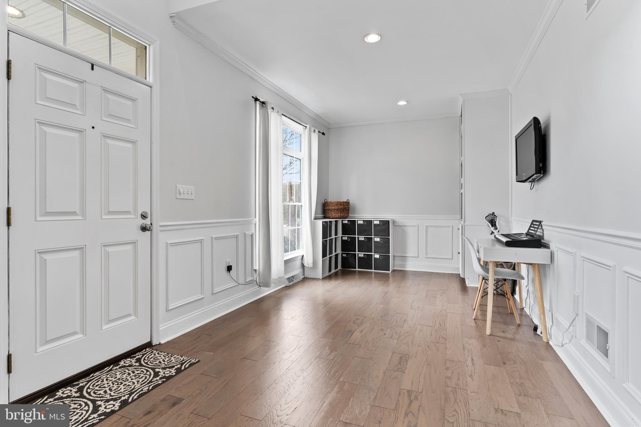 7374 COUNTRY VIEW DRIVE