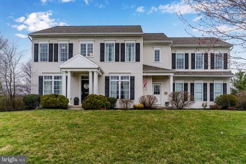 7374 COUNTRY VIEW DRIVE HARRISBURG PA 17112