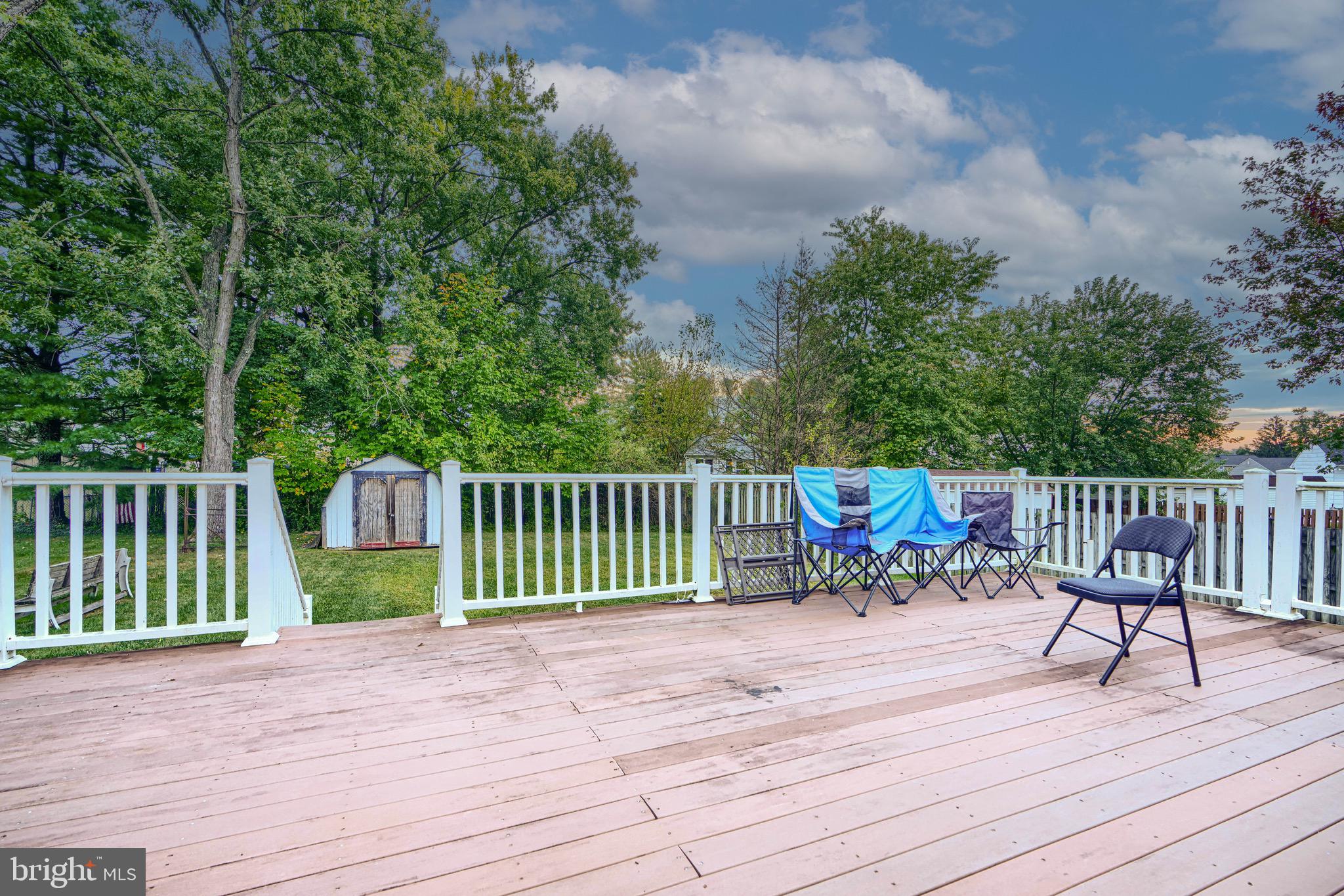 IMPERIAL GARDENS - Residential