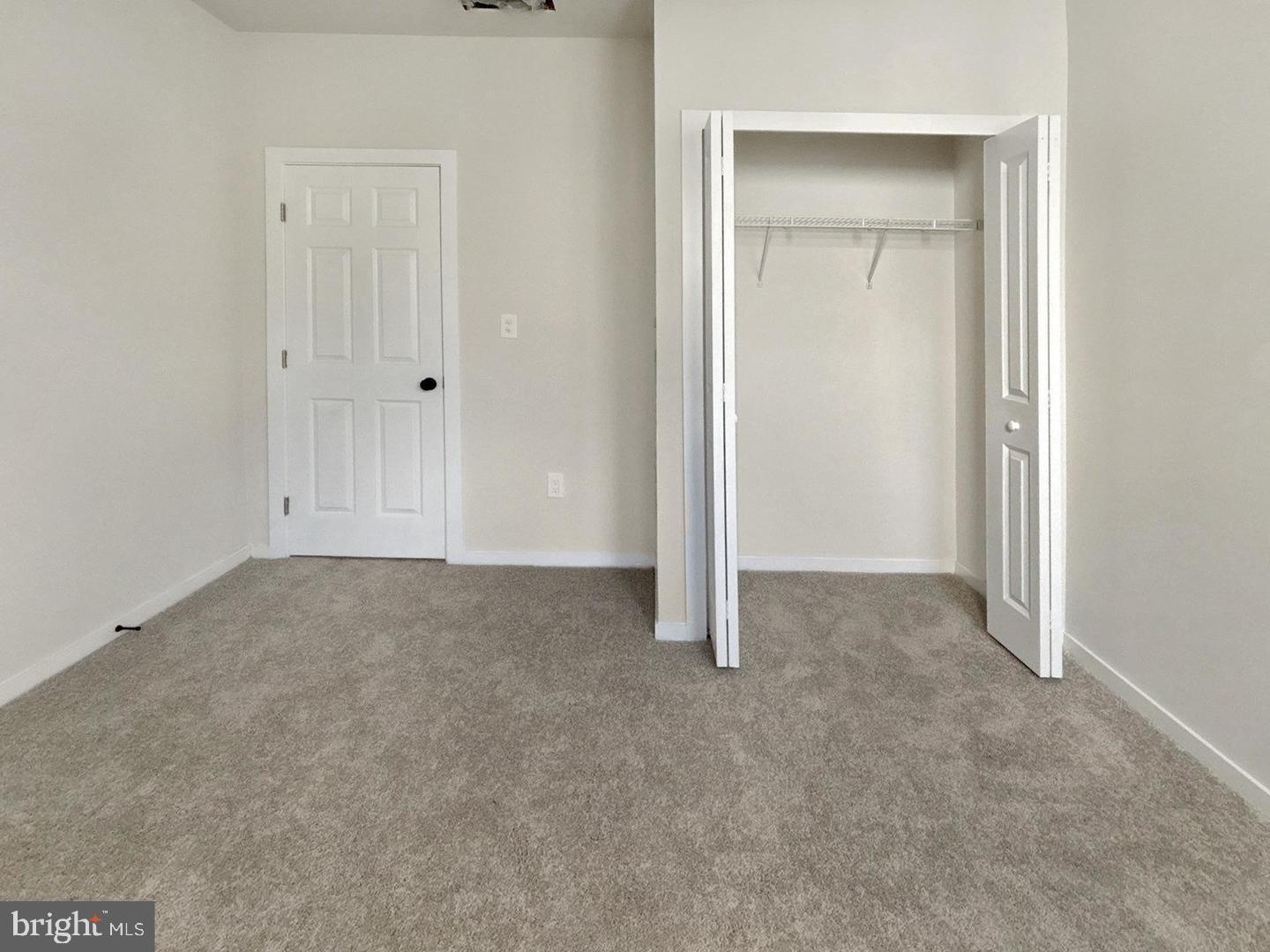 LIBERTY SQUARE - Residential Lease