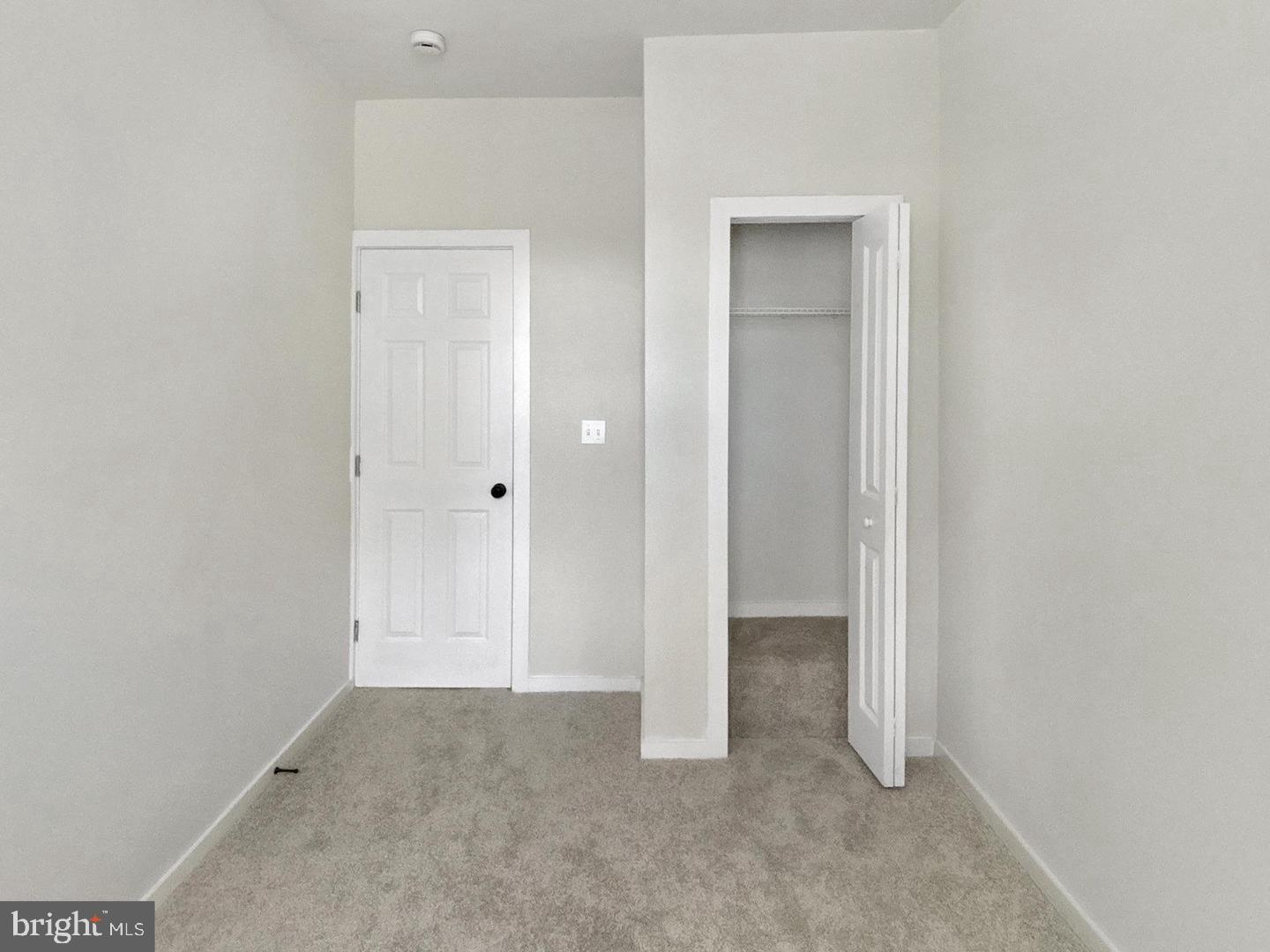 LIBERTY SQUARE - Residential Lease