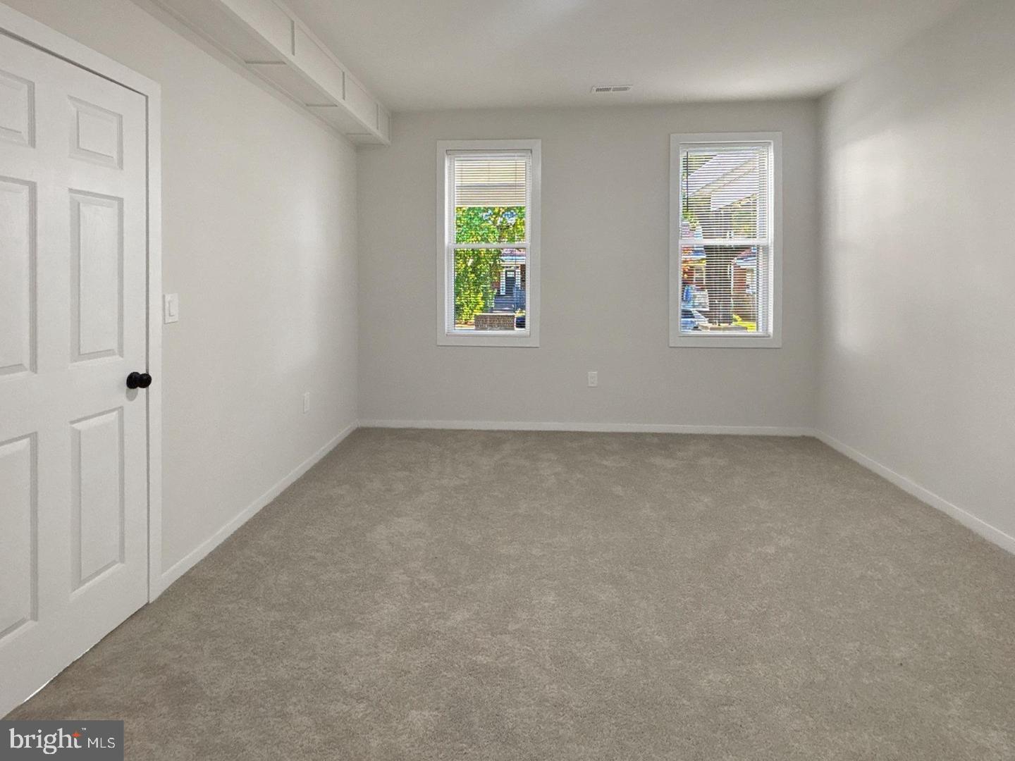 LIBERTY SQUARE - Residential Lease