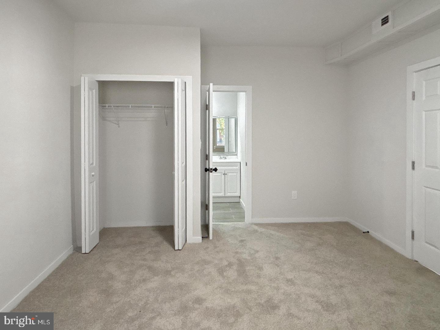 LIBERTY SQUARE - Residential Lease