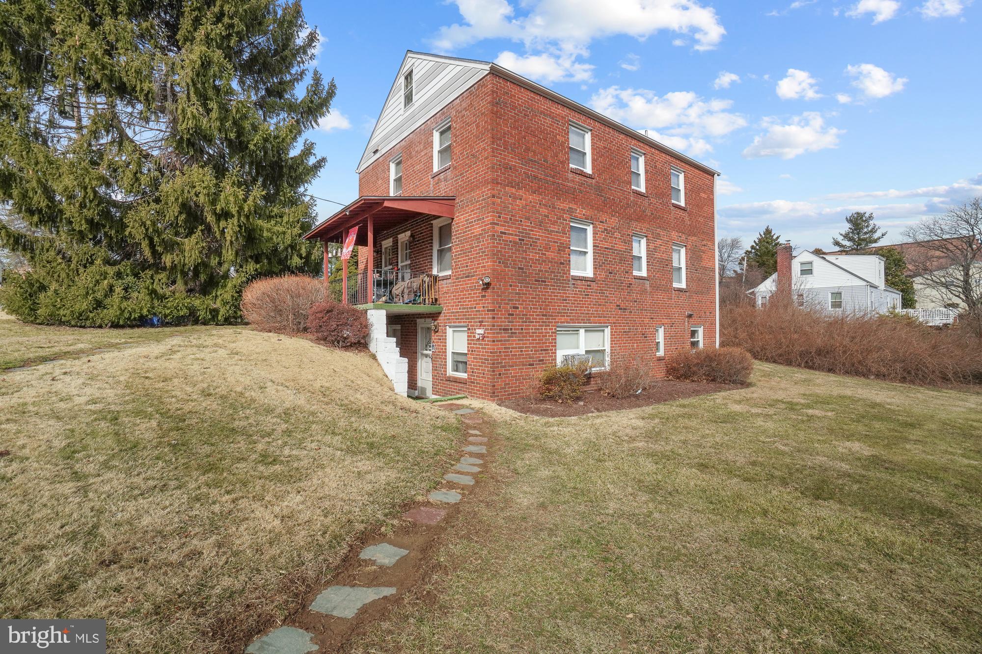 DAMASCUS MANOR - Residential Income