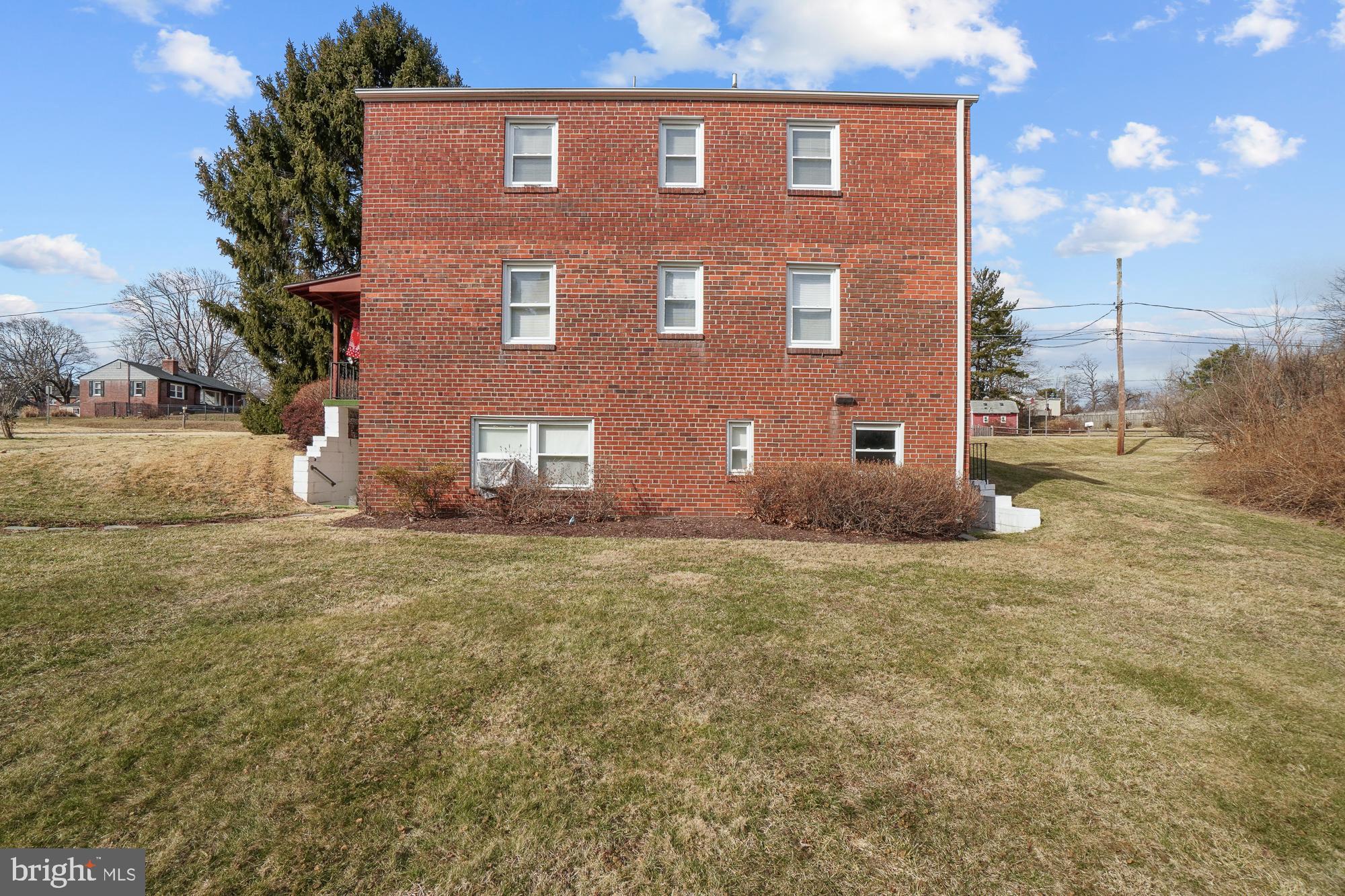 DAMASCUS MANOR - Residential Income