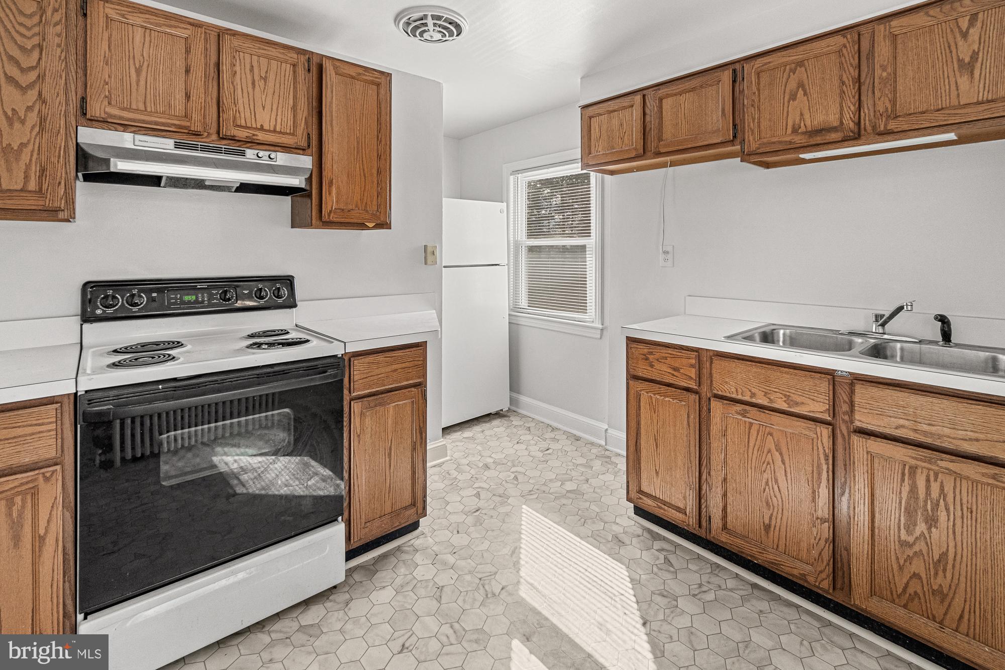 DAMASCUS MANOR - Residential Income