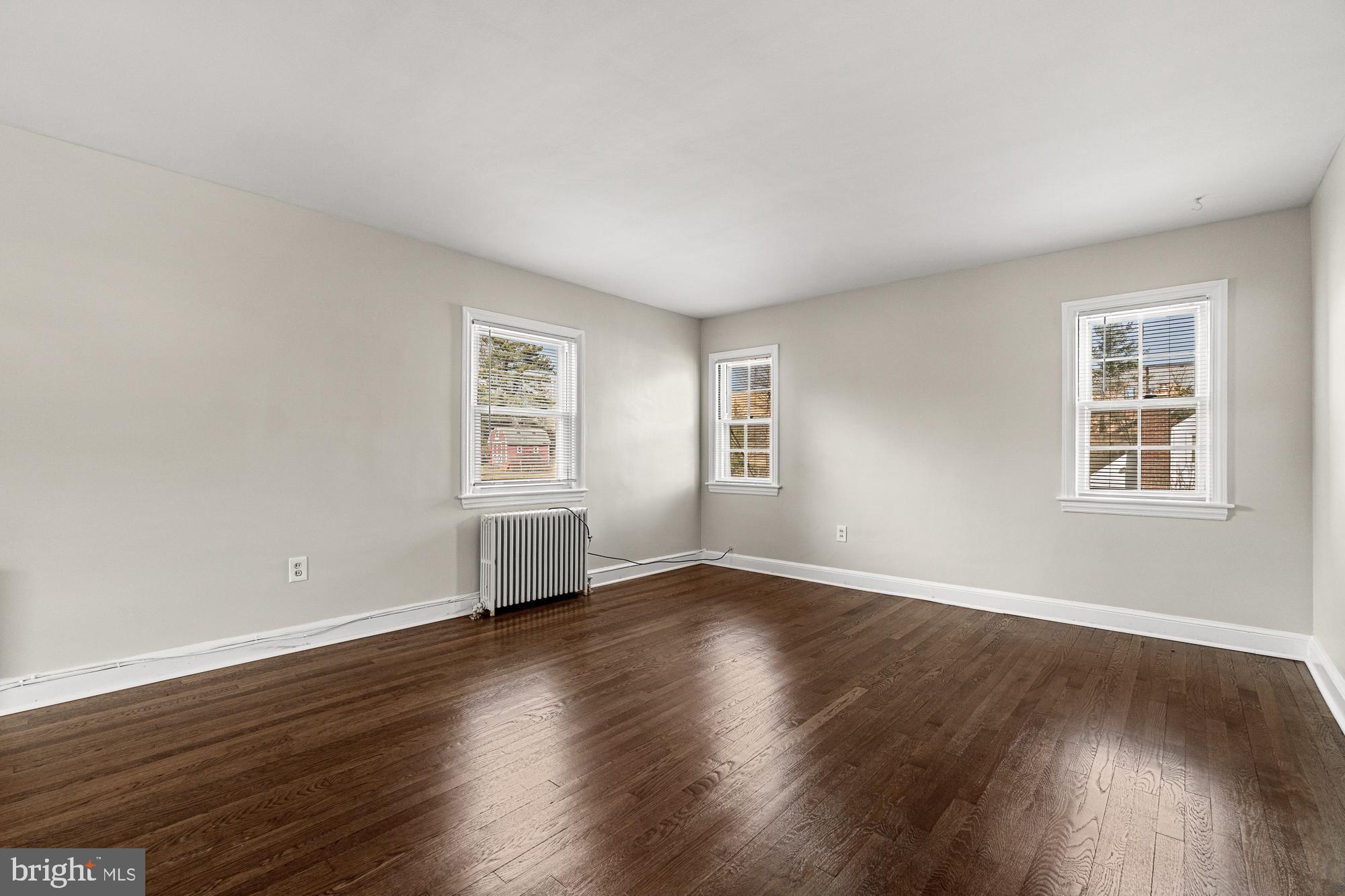 DAMASCUS MANOR - Residential Income