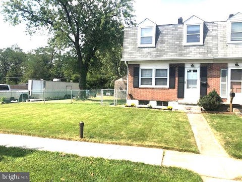 Townhouse For Sale - 3301 Ryerson Circle<br/> HALETHORPE, MD 21227