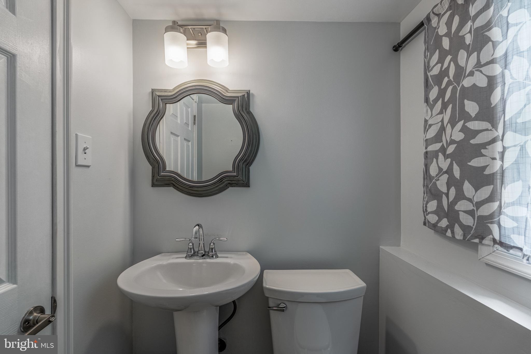 ROSLYN - Residential