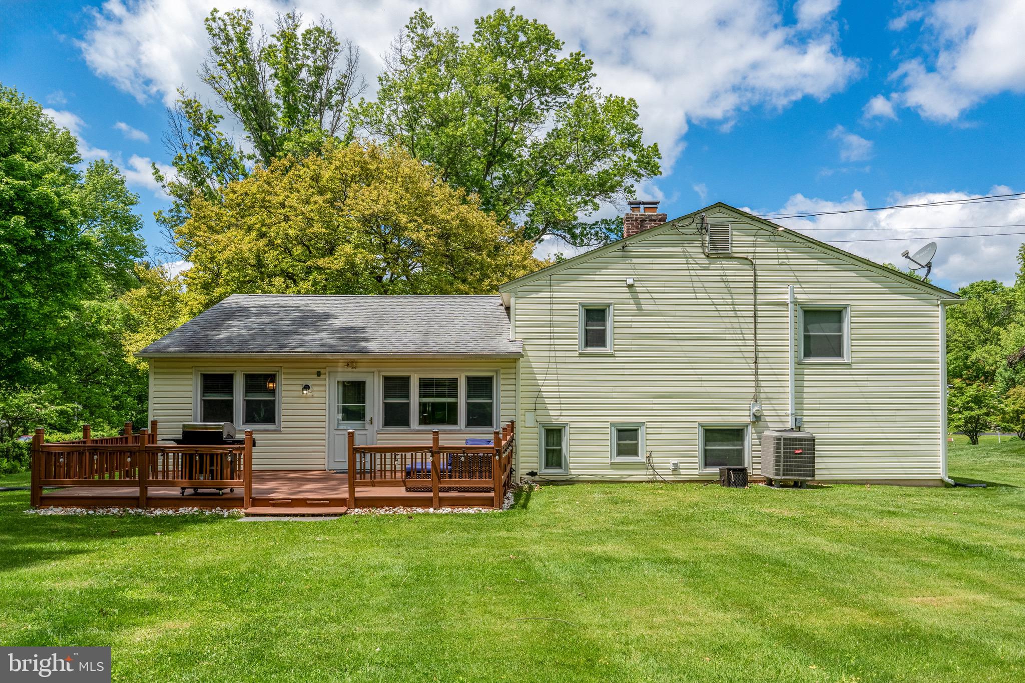 ROSLYN - Residential