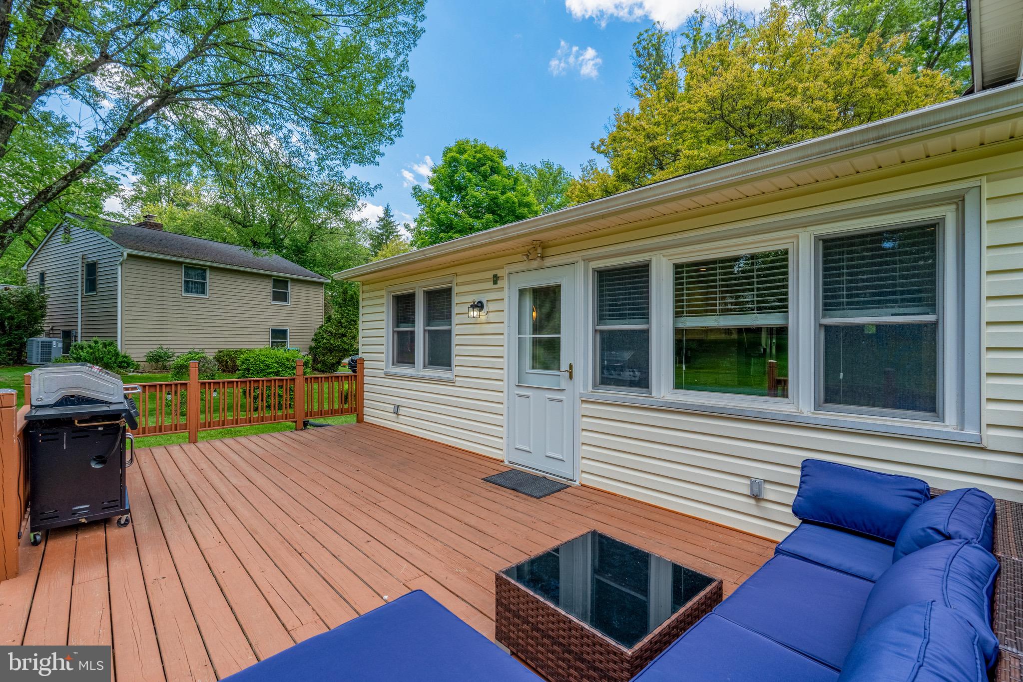 ROSLYN - Residential