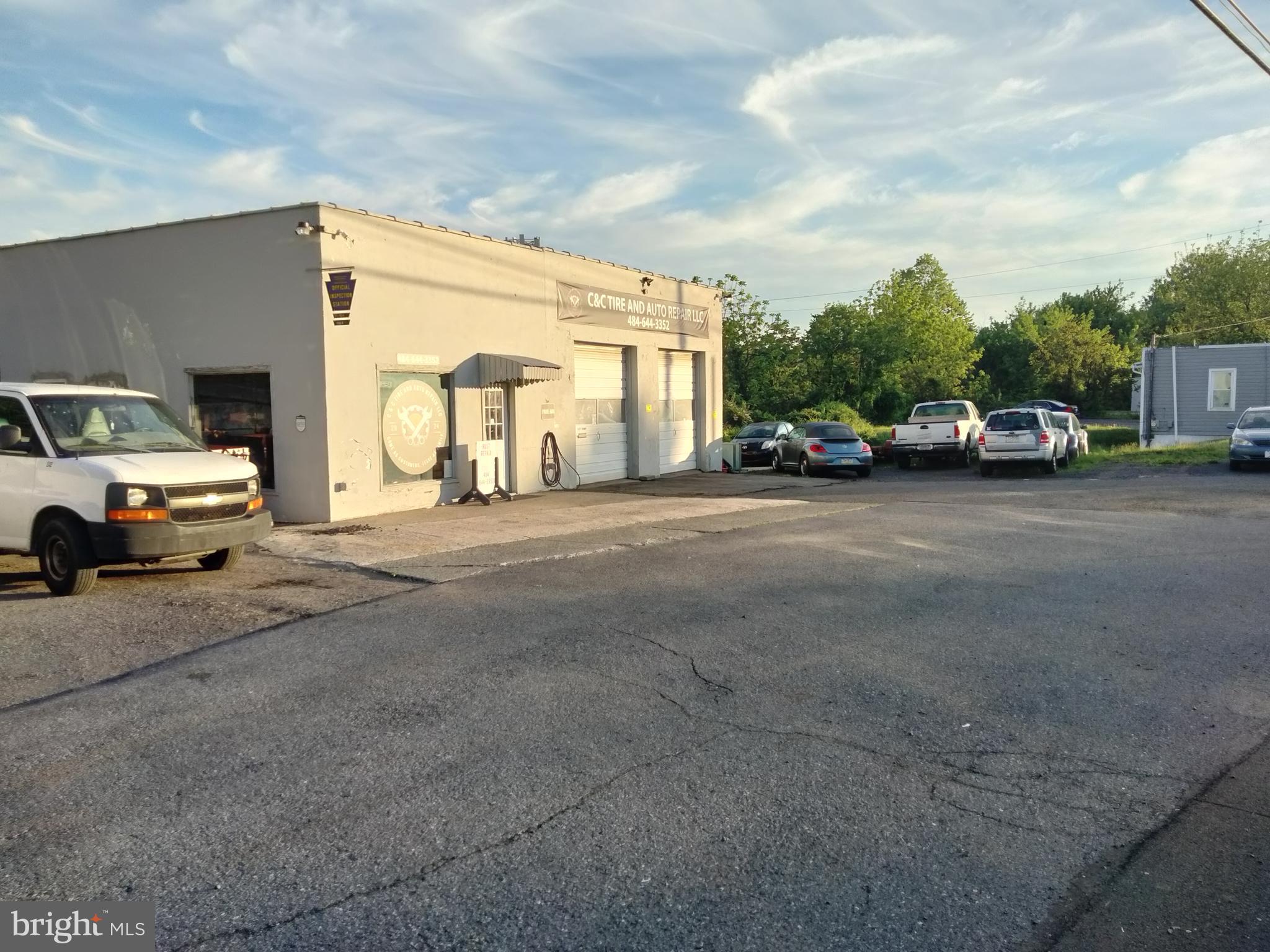 1060 W HIGH STREET