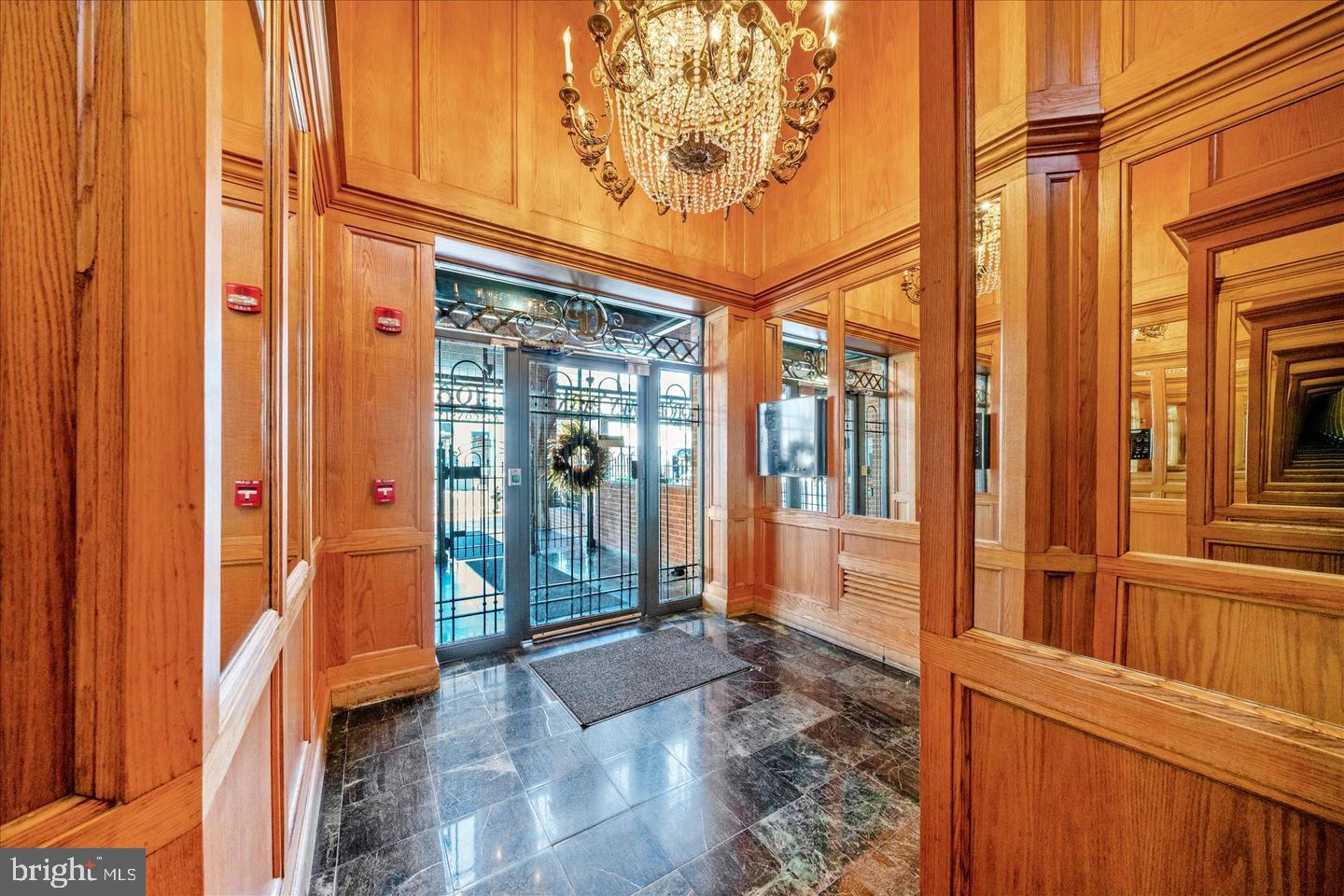 1080 WISCONSIN AVENUE NW 503W