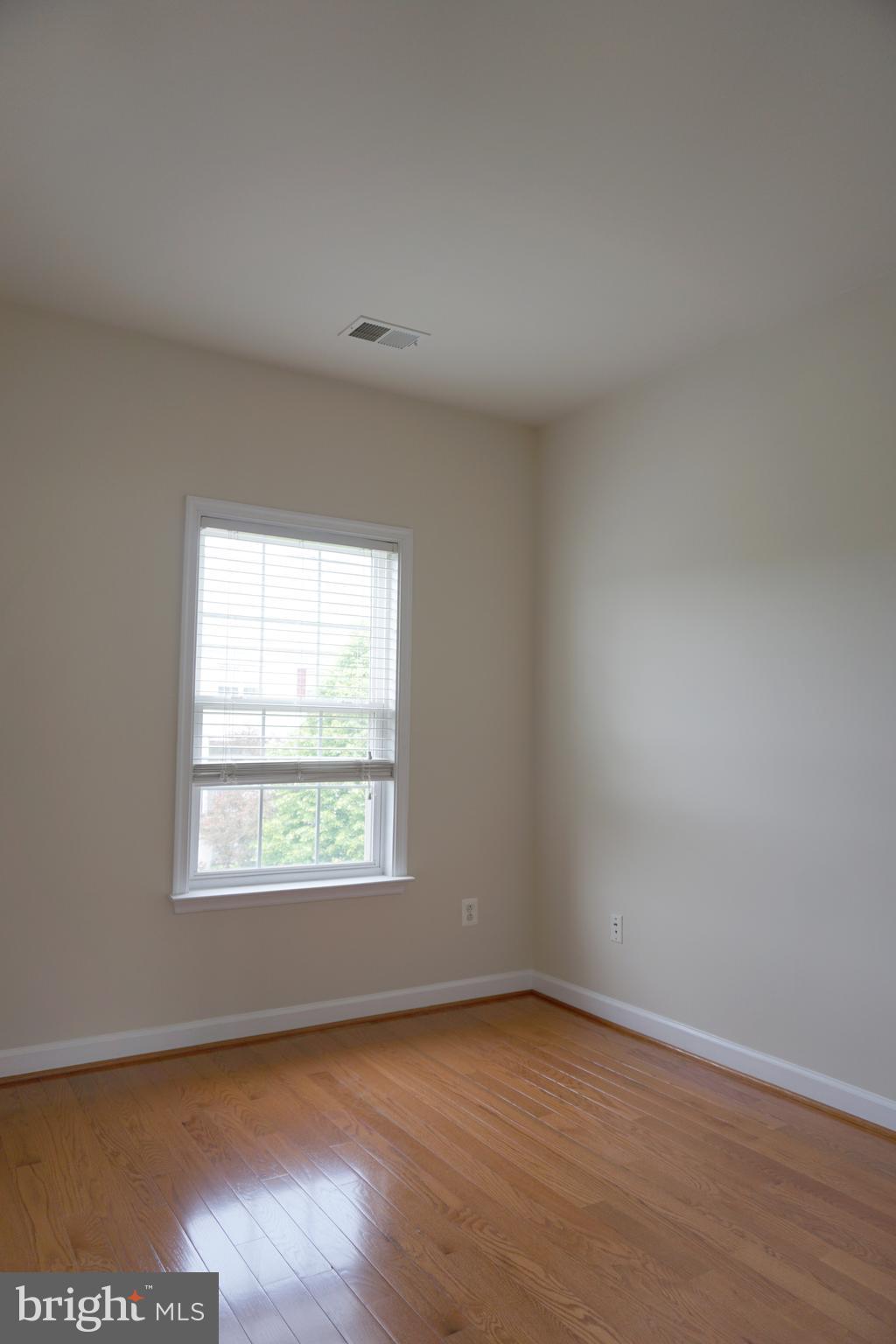 KING FARM - Residential Lease