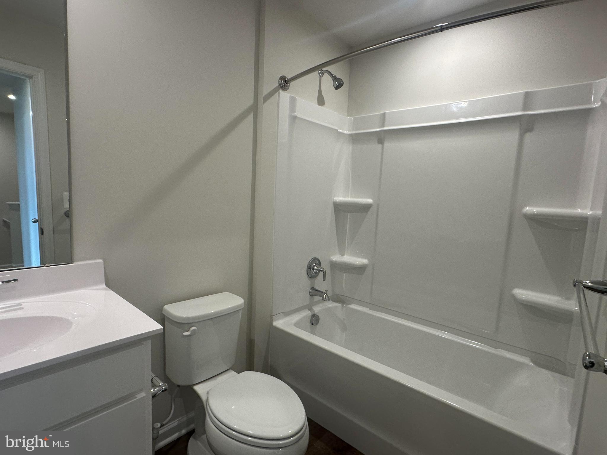 LAUREL PARK - Residential Lease