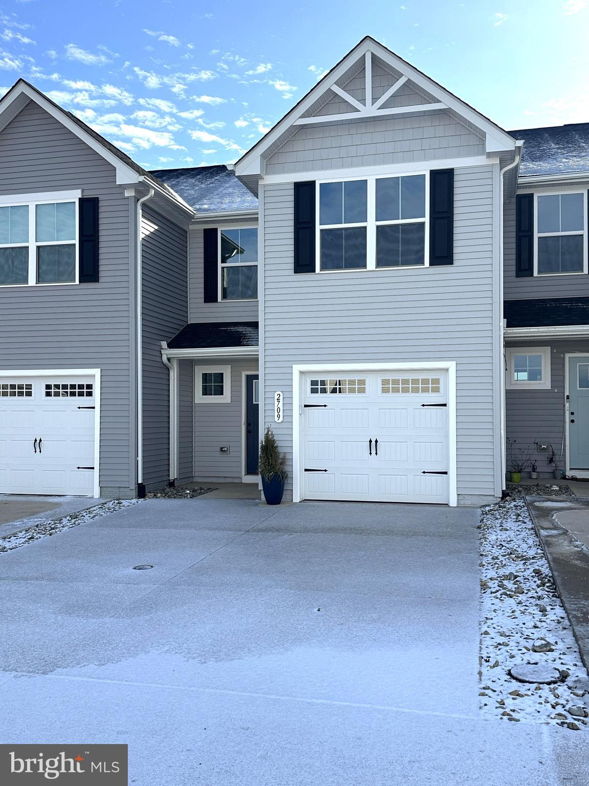 LAUREL PARK - Residential Lease