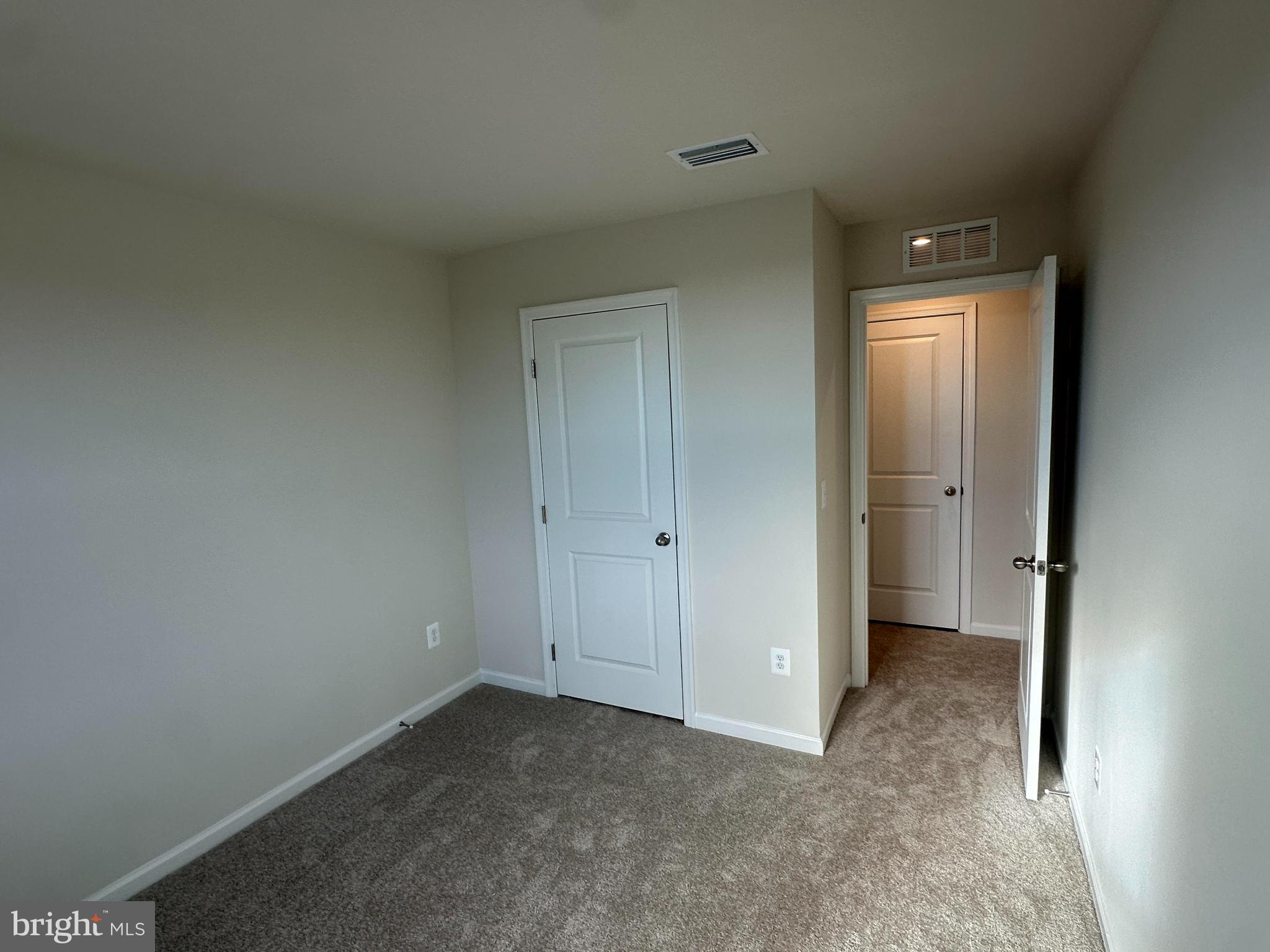 LAUREL PARK - Residential Lease