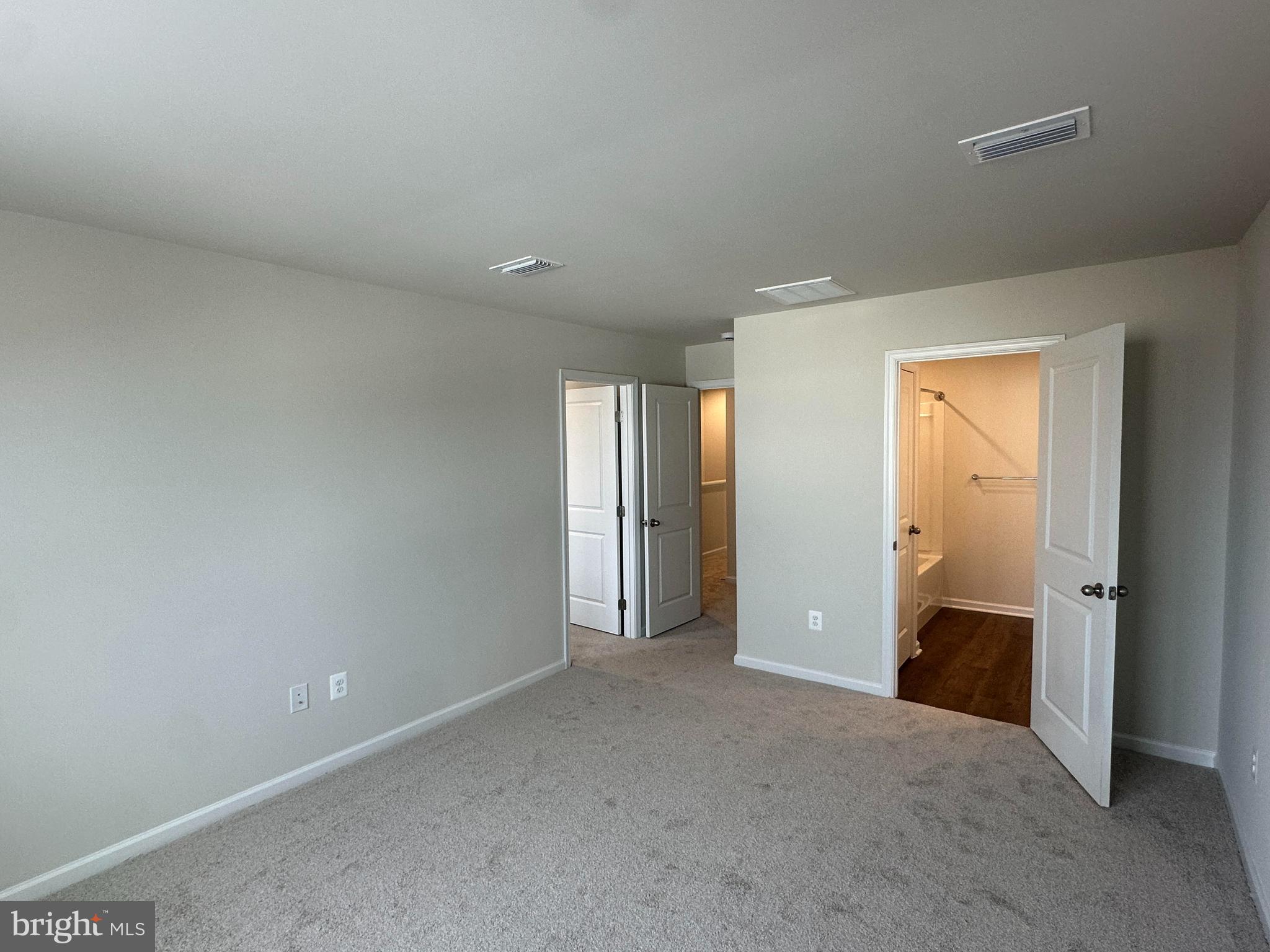 LAUREL PARK - Residential Lease