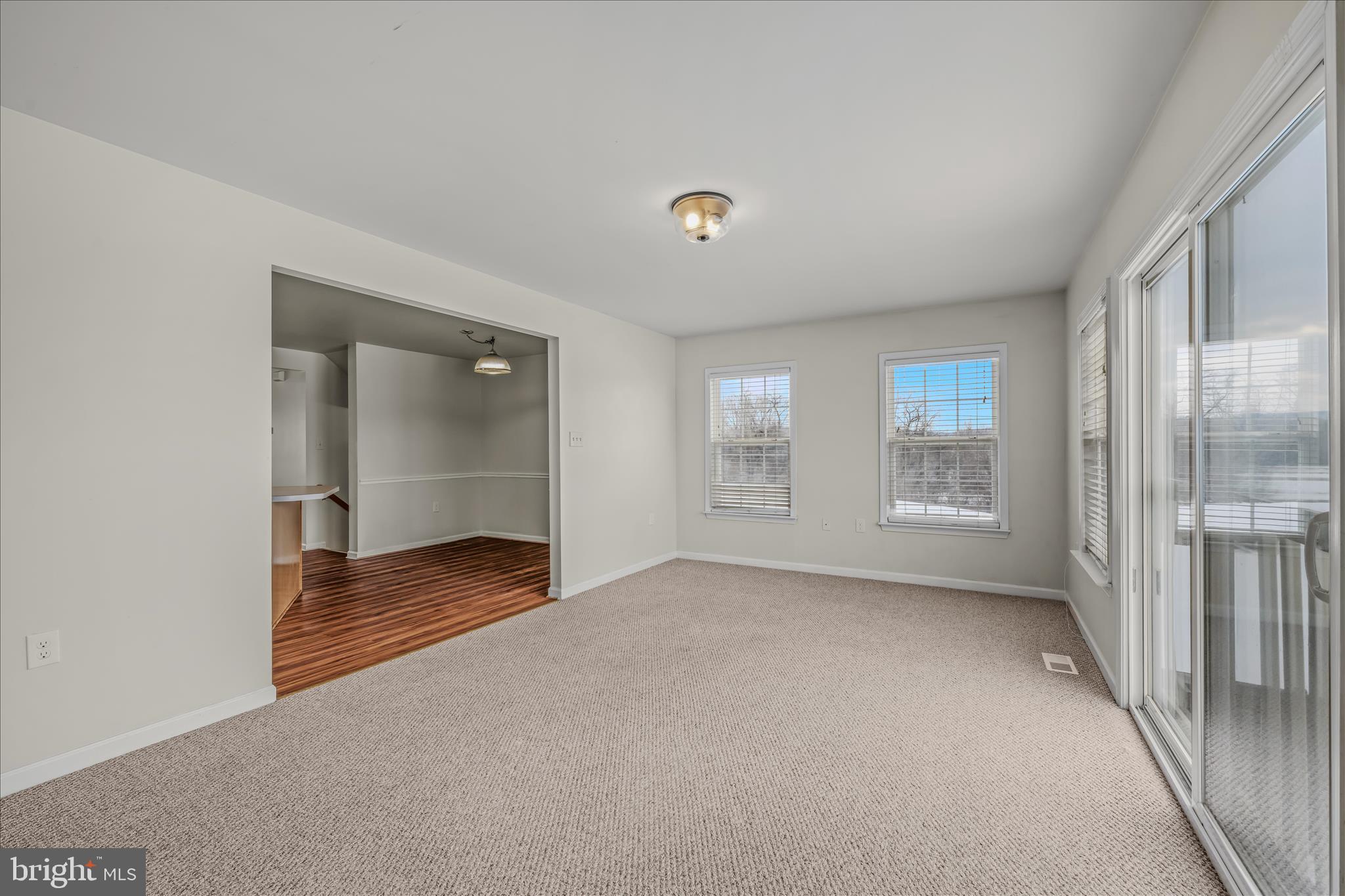 COUNTY GREEN - Residential Lease