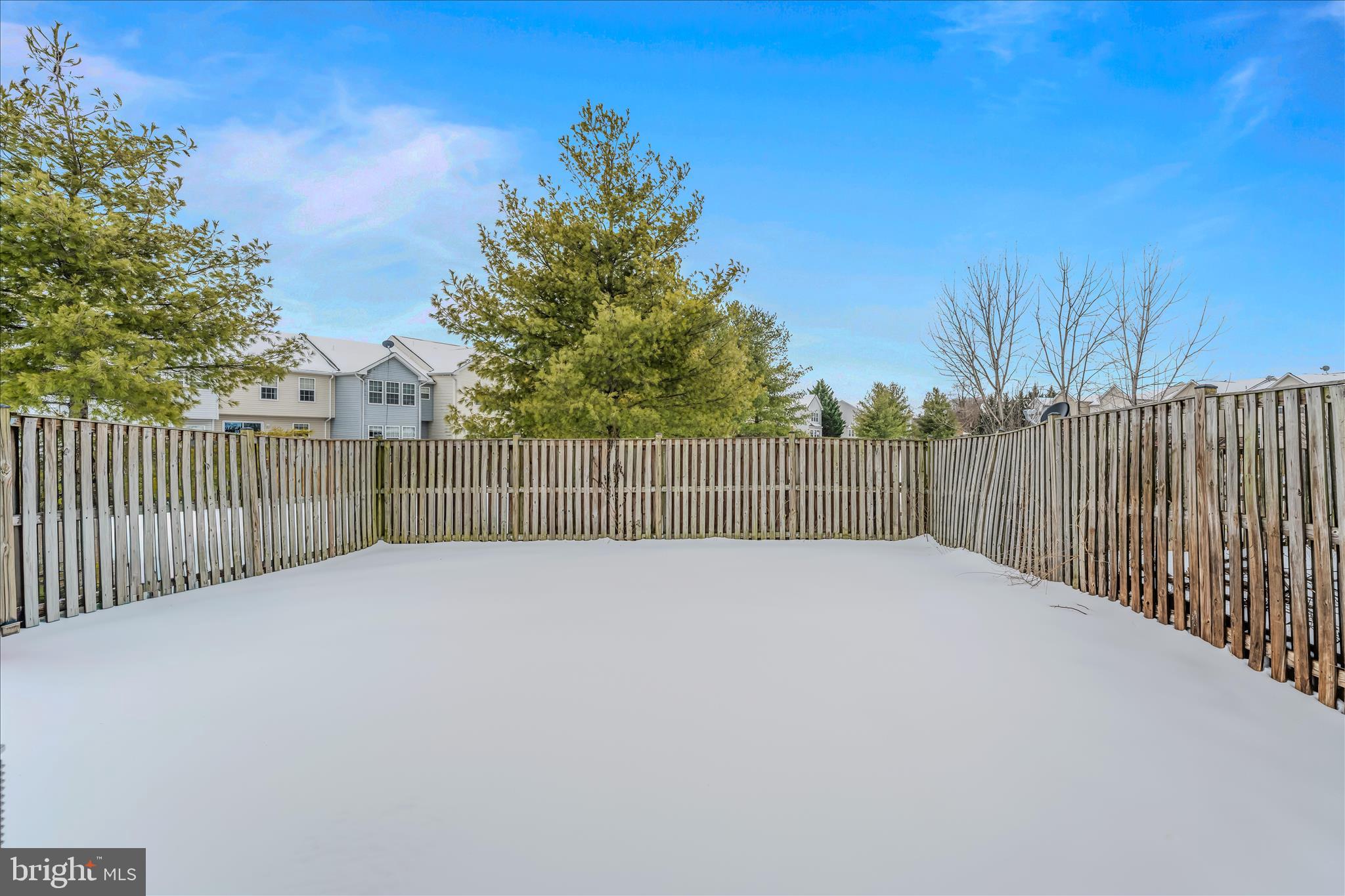 COUNTY GREEN - Residential Lease