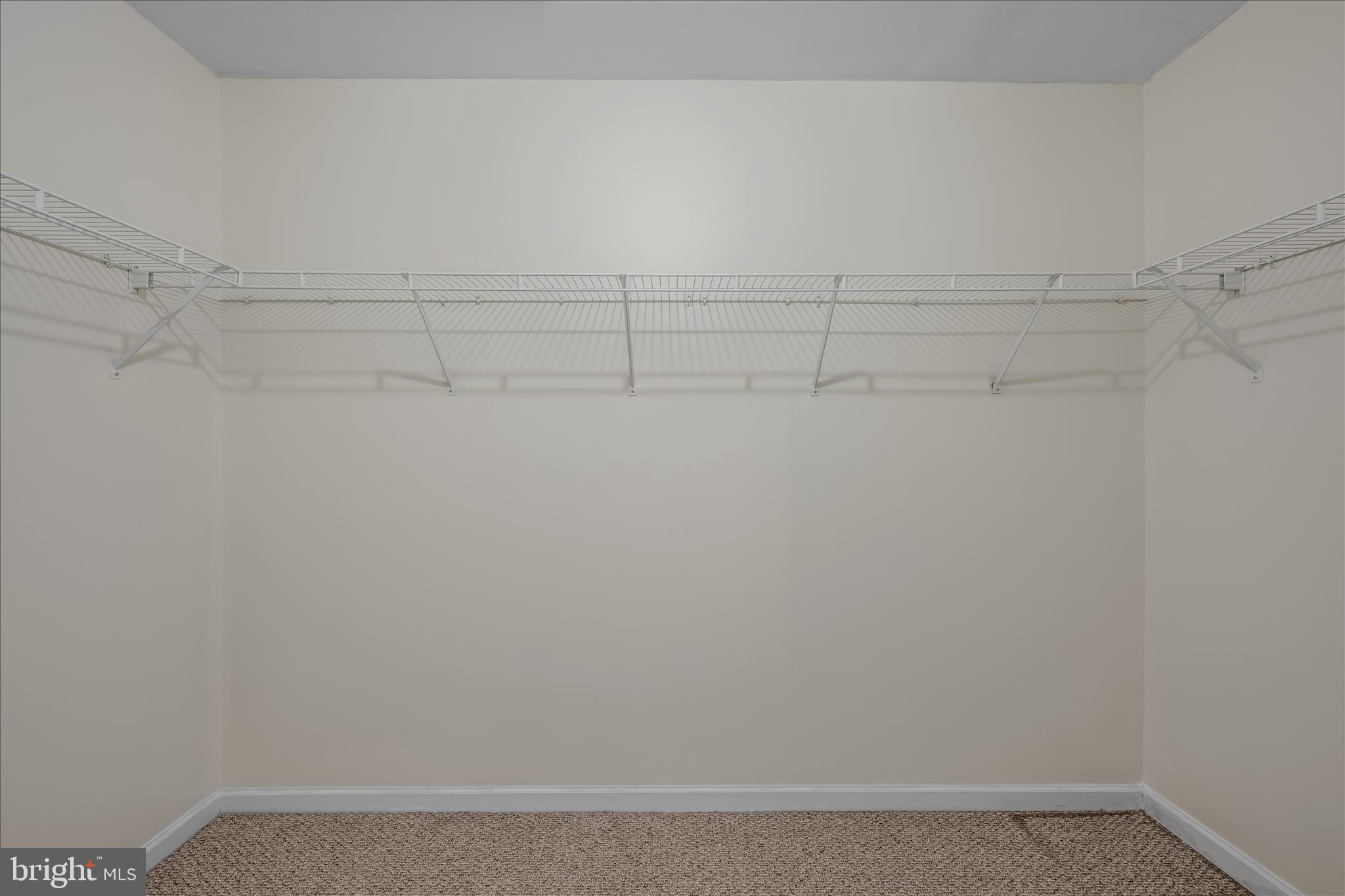 COUNTY GREEN - Residential Lease