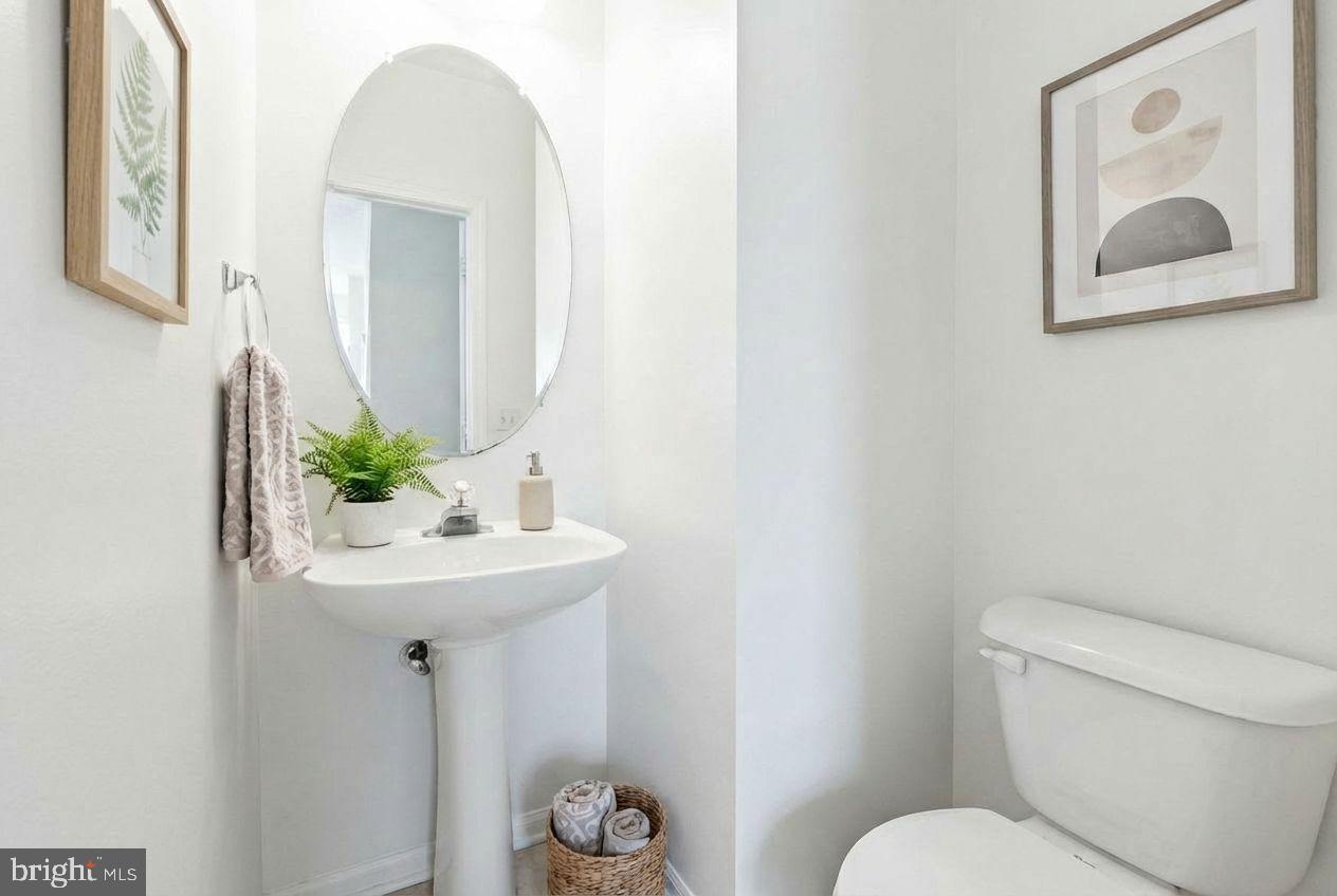 MONTCLAIR MEWS - Residential