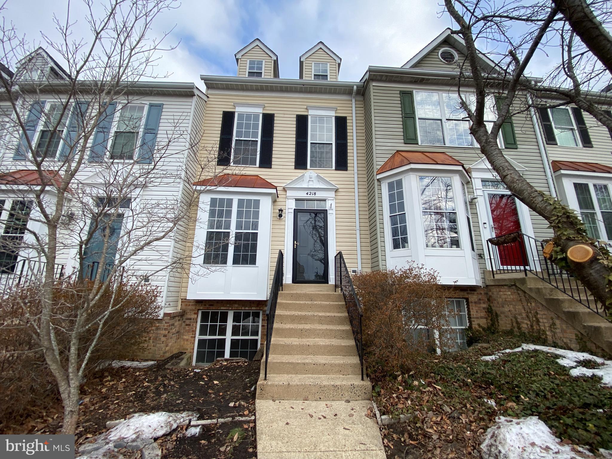 MONTCLAIR MEWS - Residential