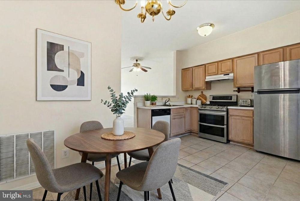 MONTCLAIR MEWS - Residential