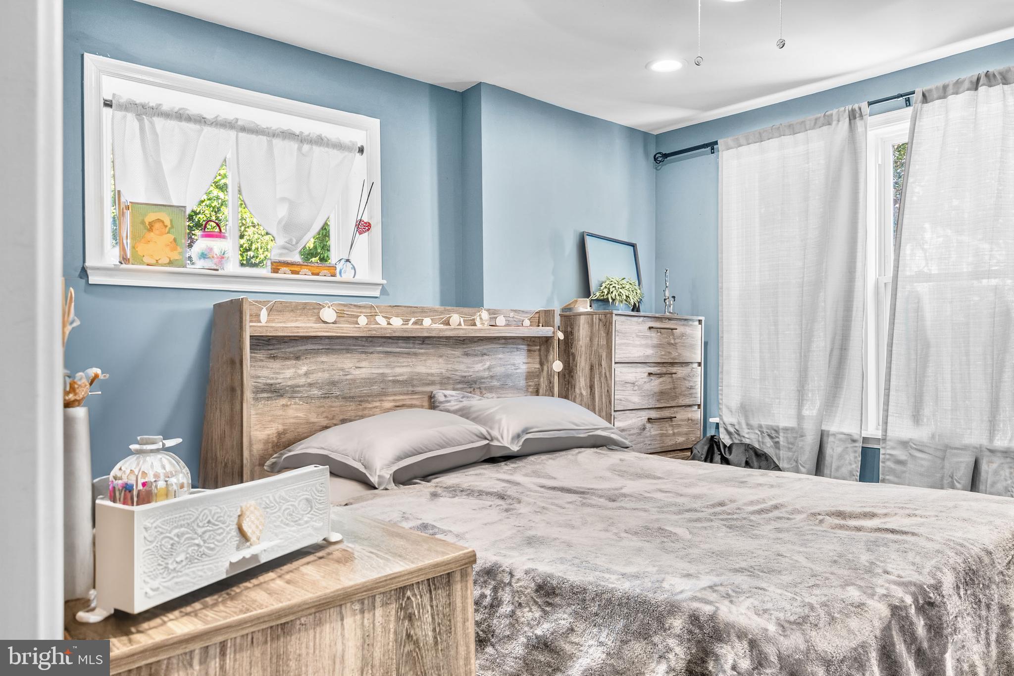 GERMANTOWN (EAST) - Residential