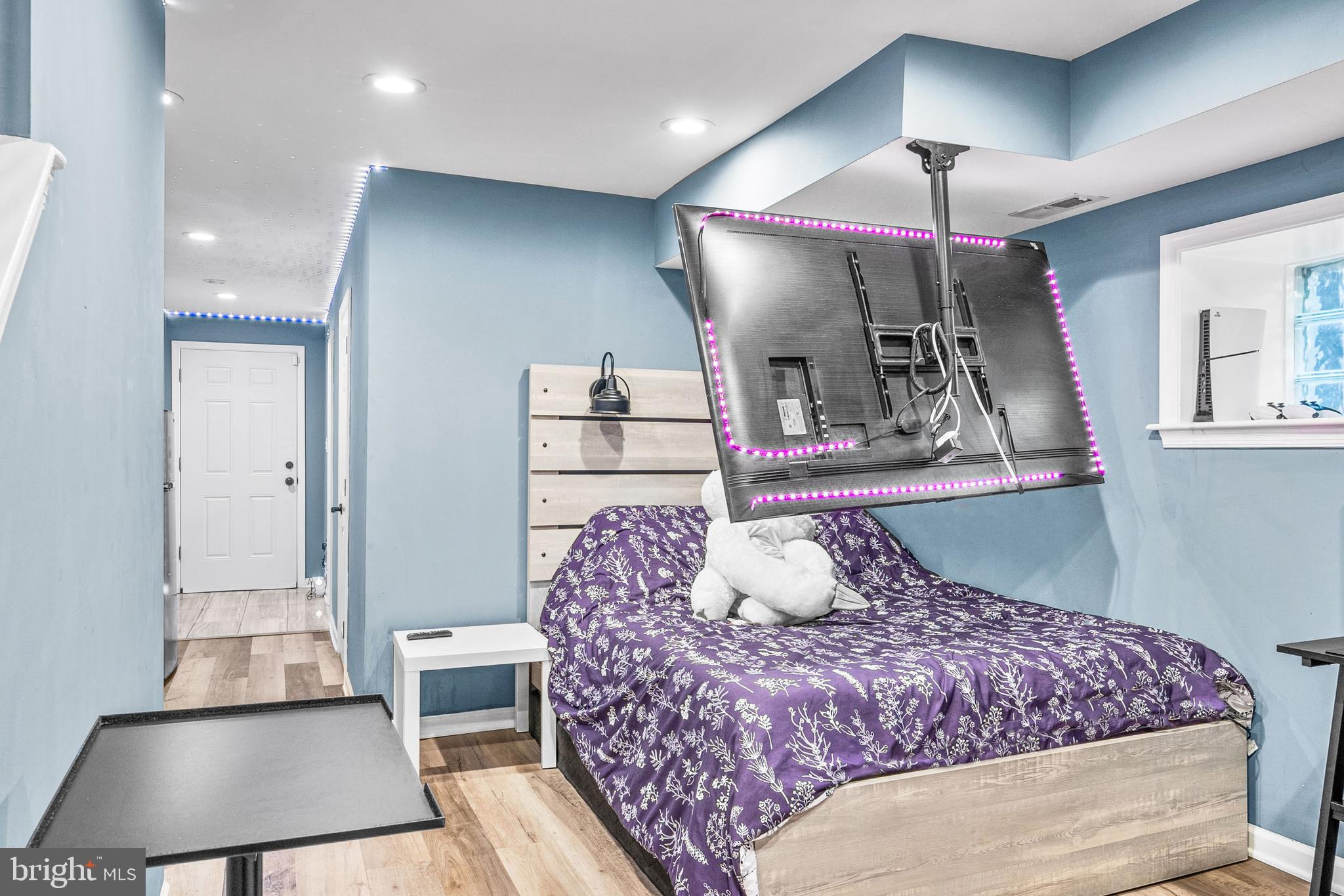 GERMANTOWN (EAST) - Residential