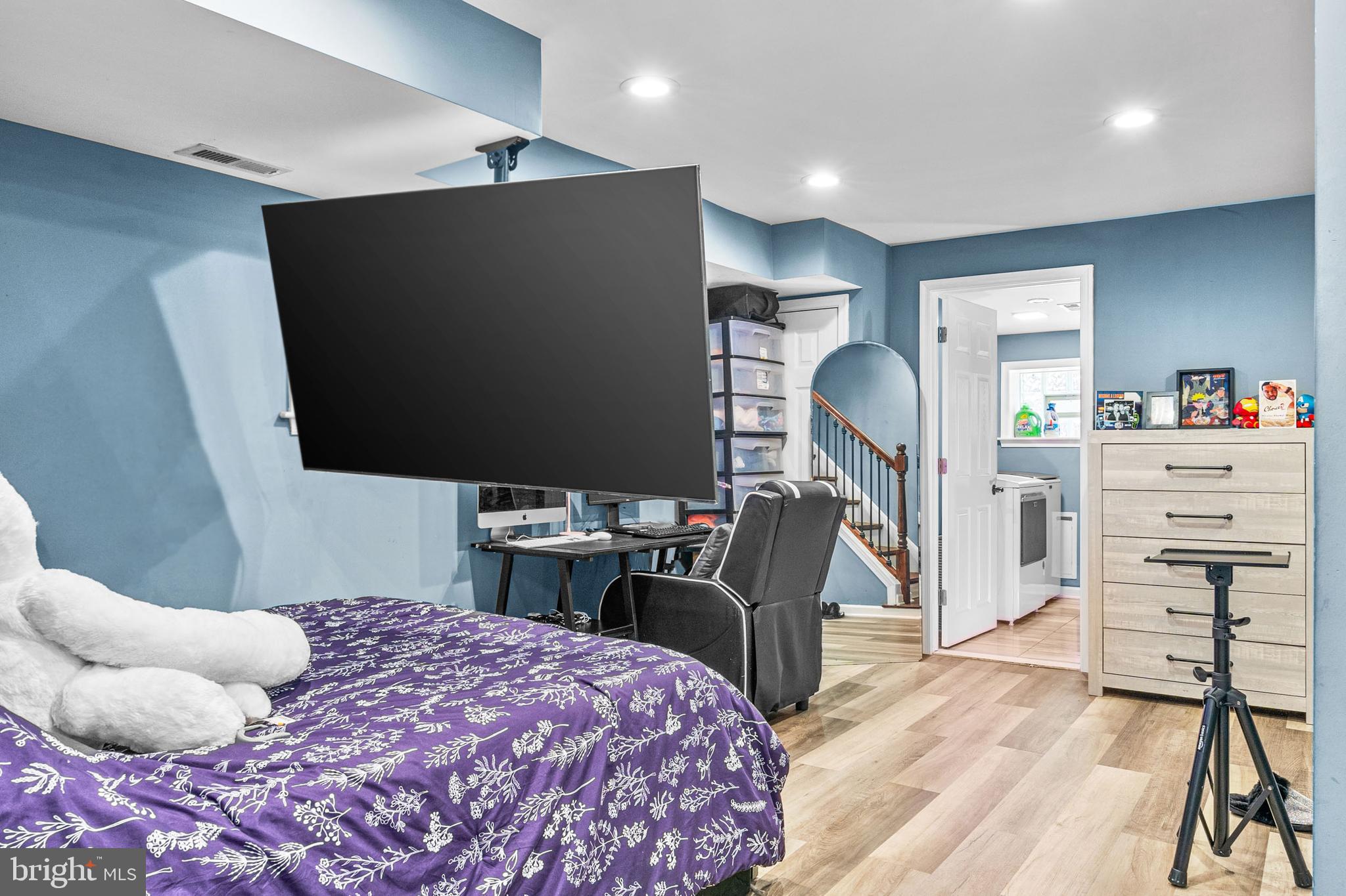 GERMANTOWN (EAST) - Residential