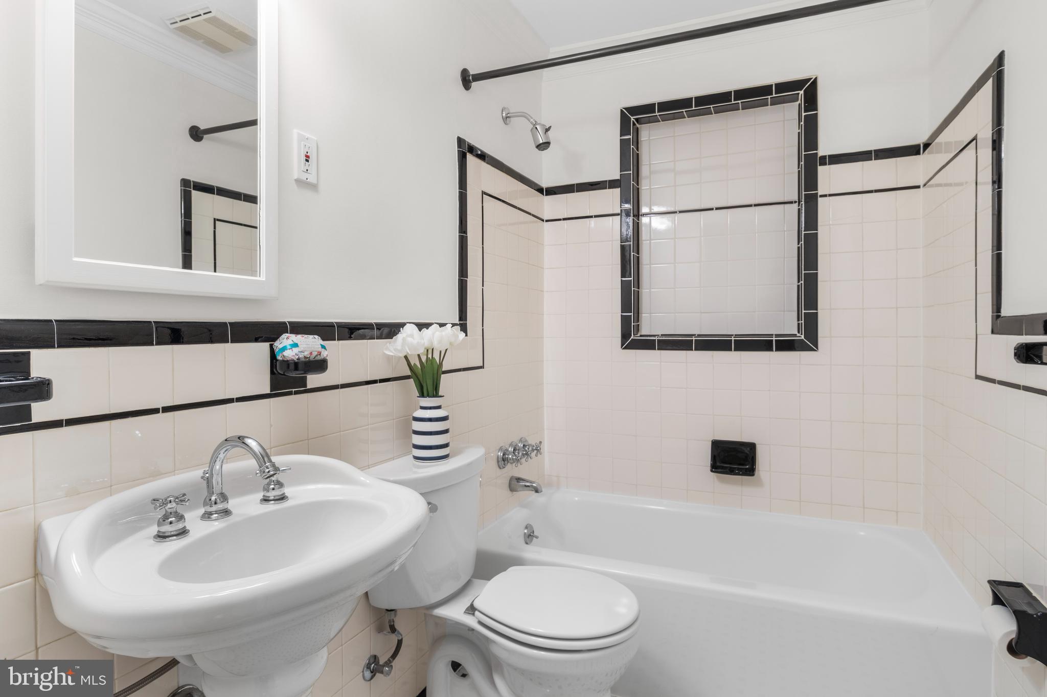 HUNTINGTON TERRACE - Residential