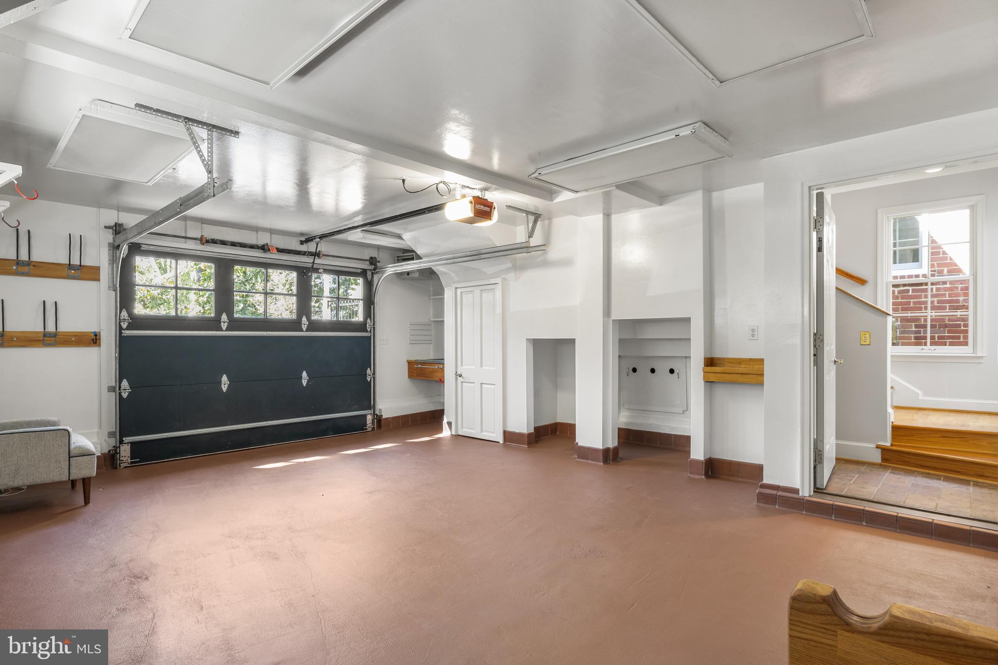 HUNTINGTON TERRACE - Residential