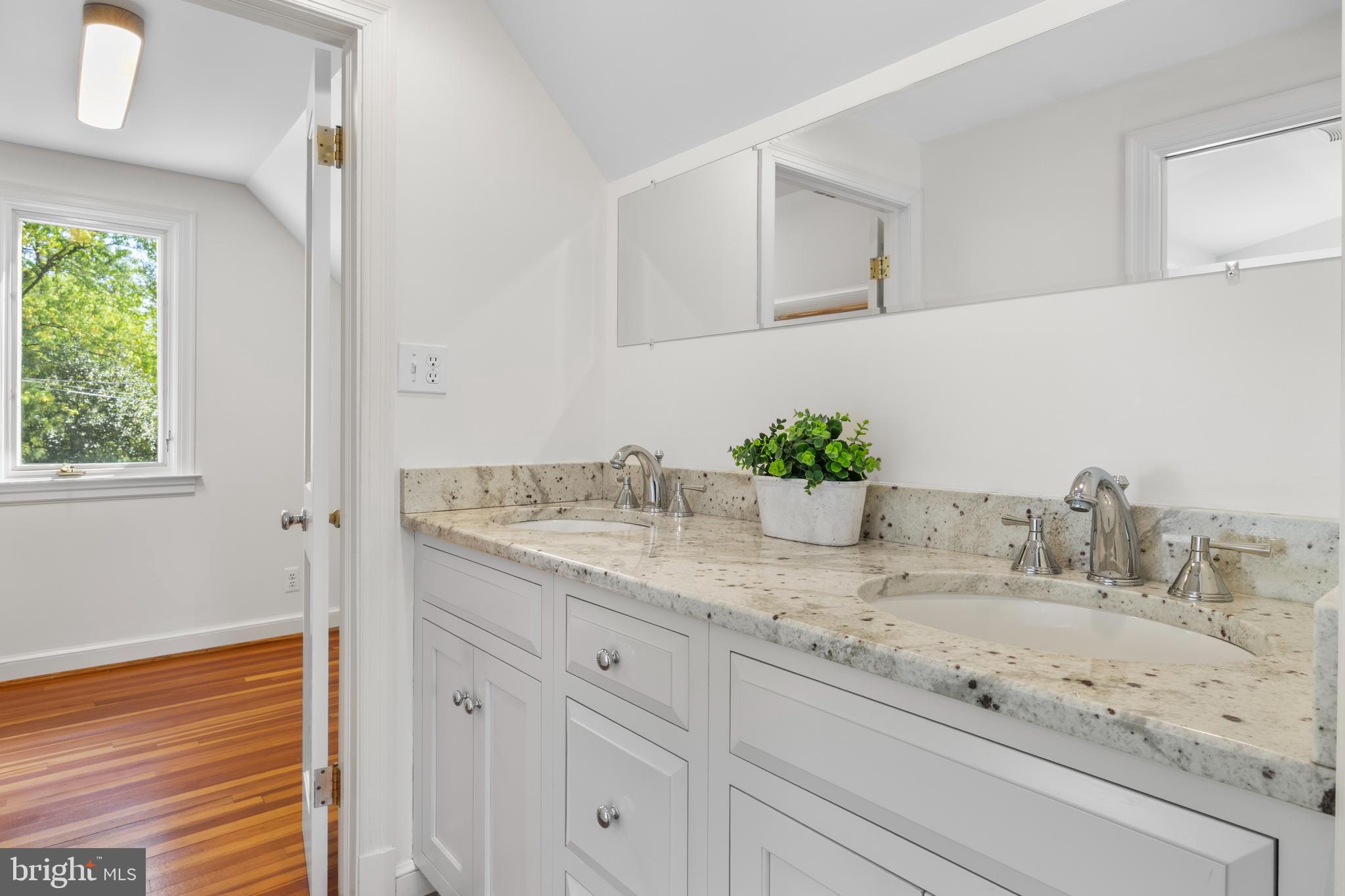 HUNTINGTON TERRACE - Residential