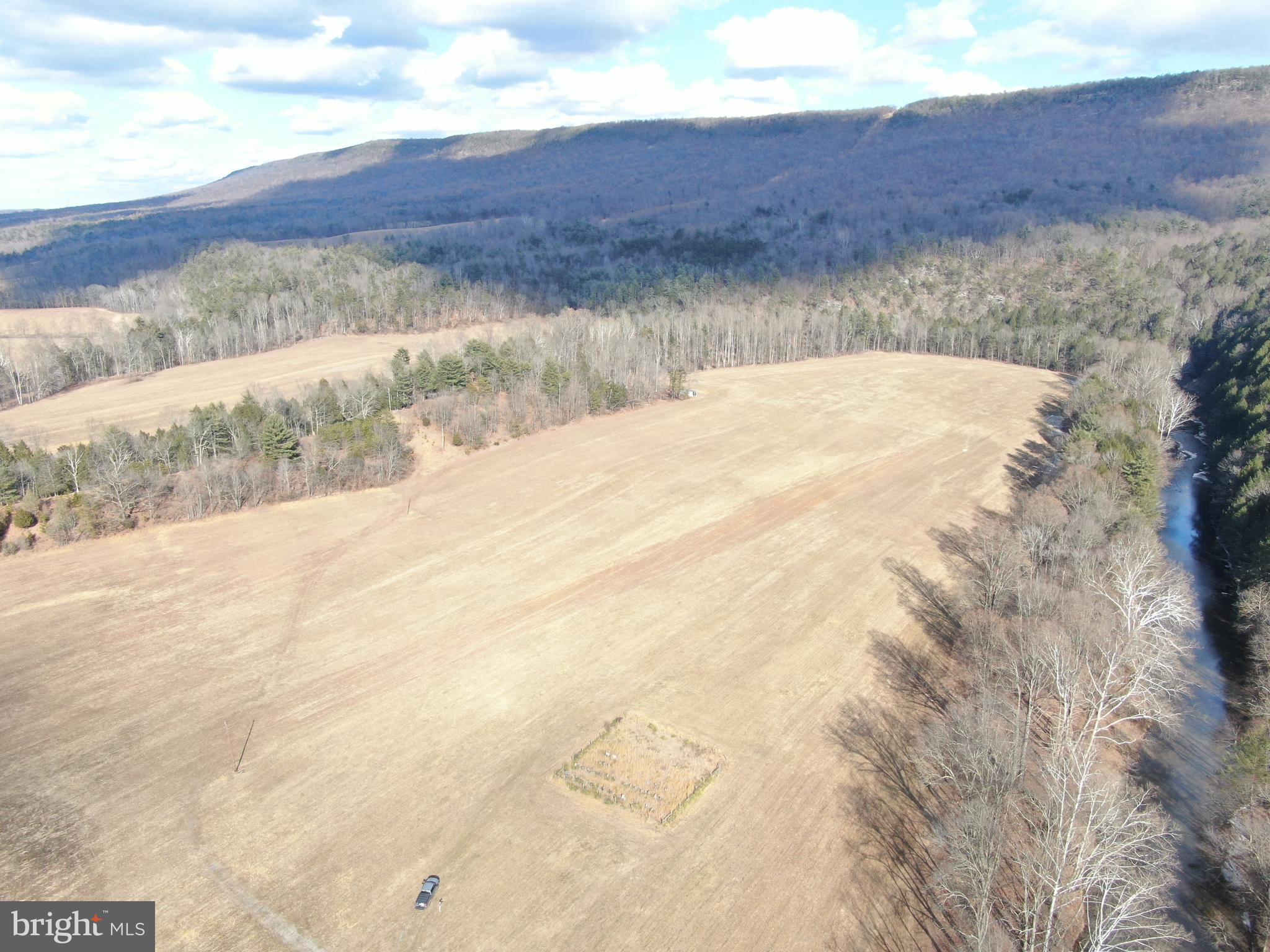 WELCOME TO PARADISE! 74.21± ACRES W/ CREEK FRONTAGE AND EXCELLENT HUNTING! This beautiful property has it all from tillable and wooded acreage, to creek frontage, and more! Located just minutes from 522 the property is convenient to McConnellsburg, Needmore, 522, 30, and I-70. With 38± acres tillable and approx. 3,600 feet of frontage on Licking Creek this is a dream property! Plentiful wildlife with deer, turkeys, and more! 840± Feet of road frontage on N Foster Rd.
This property will be offered at auction on Wednesday April 9, 2025 @ 3:00pm. The List price in no way represents a minimum, starting, or acceptable bid.