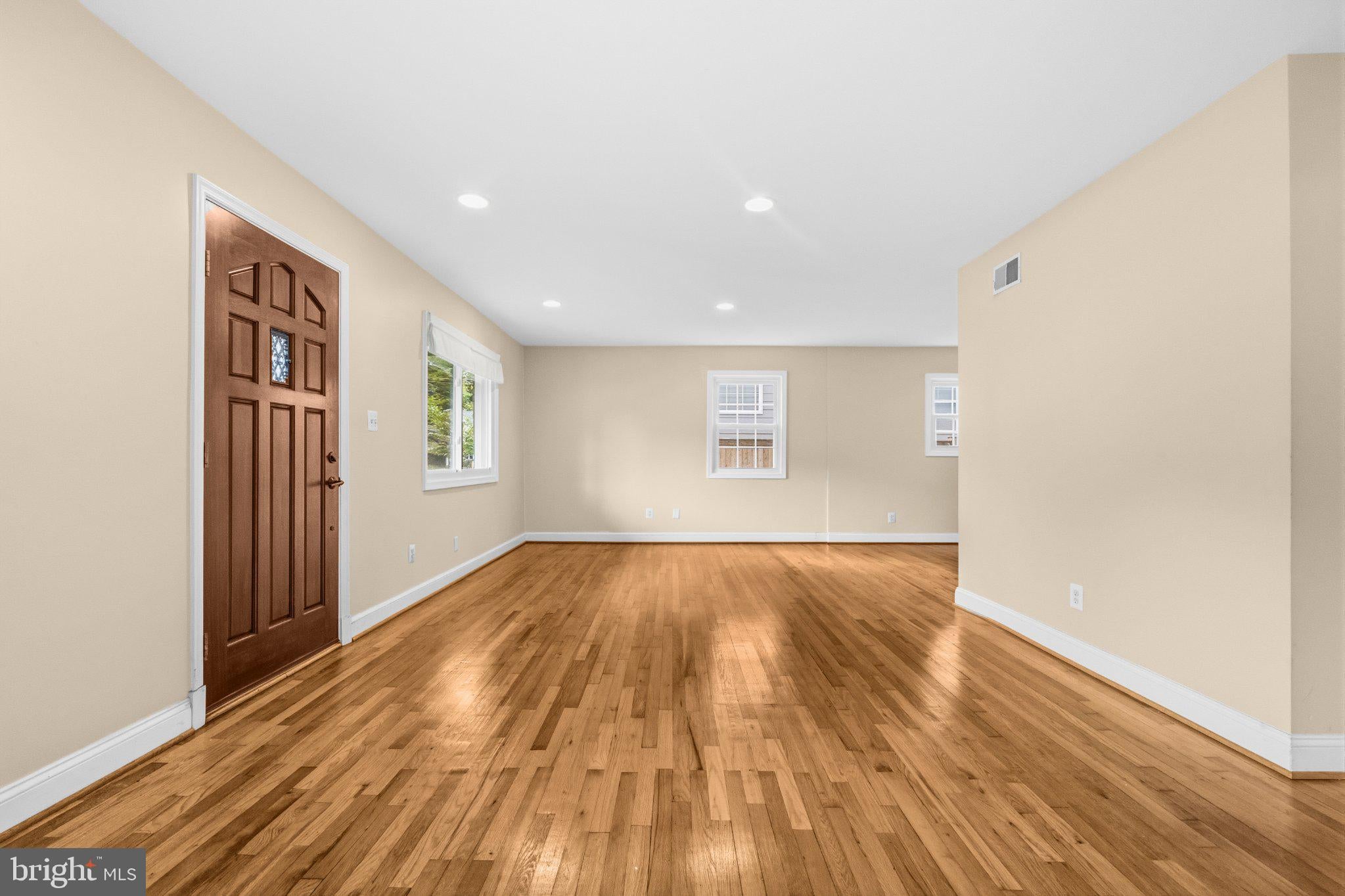 4413 COLCHESTER DRIVE