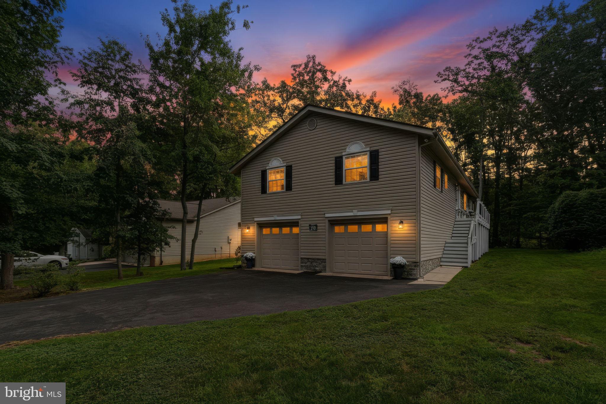 136 EAGLE COURT